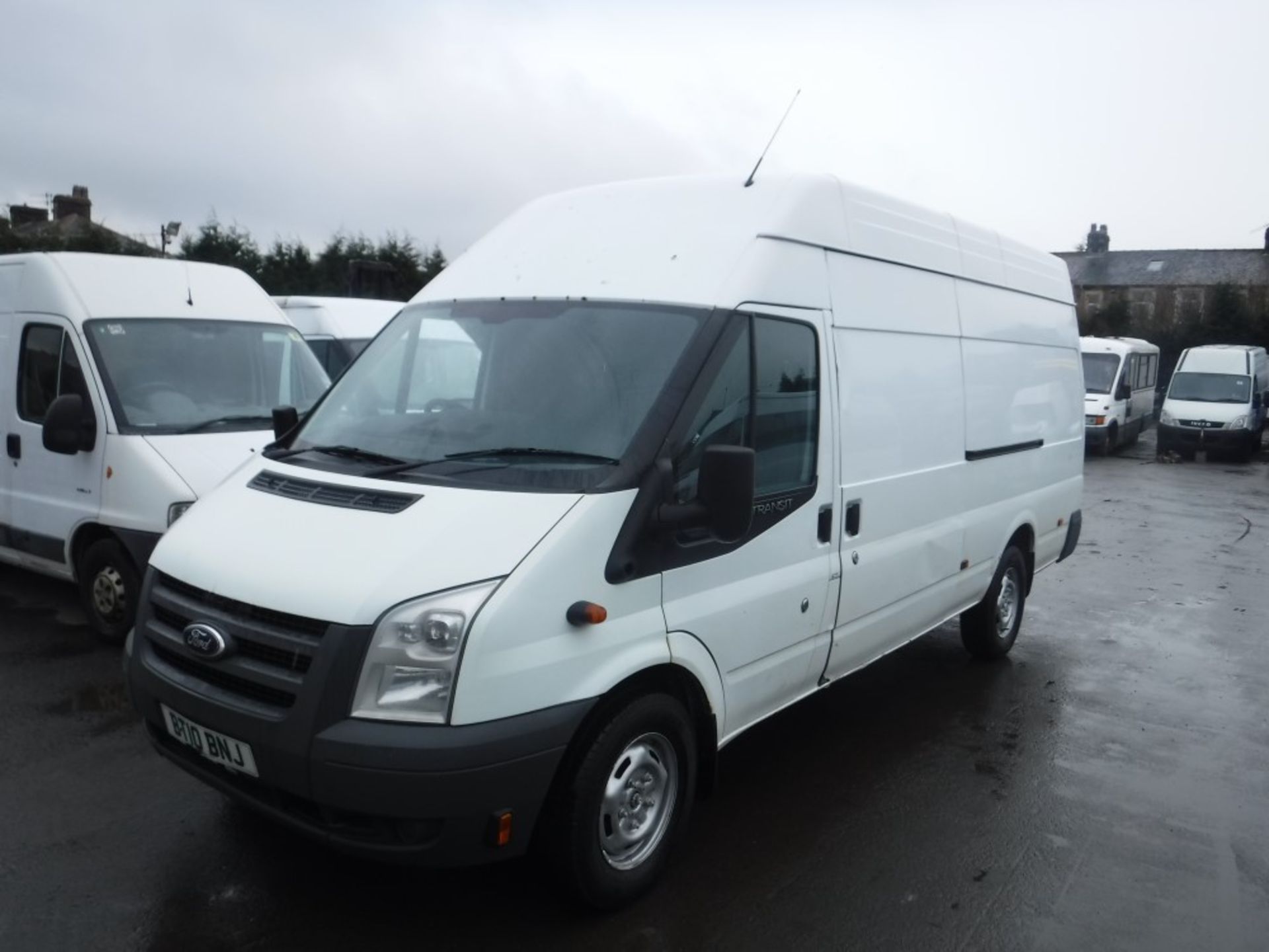 10 reg FORD TRANSIT 115 T350 JUMBO, 1ST REG 07/10, 159697M NOT WARRANTED, V5 HERE, 1 FORMER - Image 2 of 5