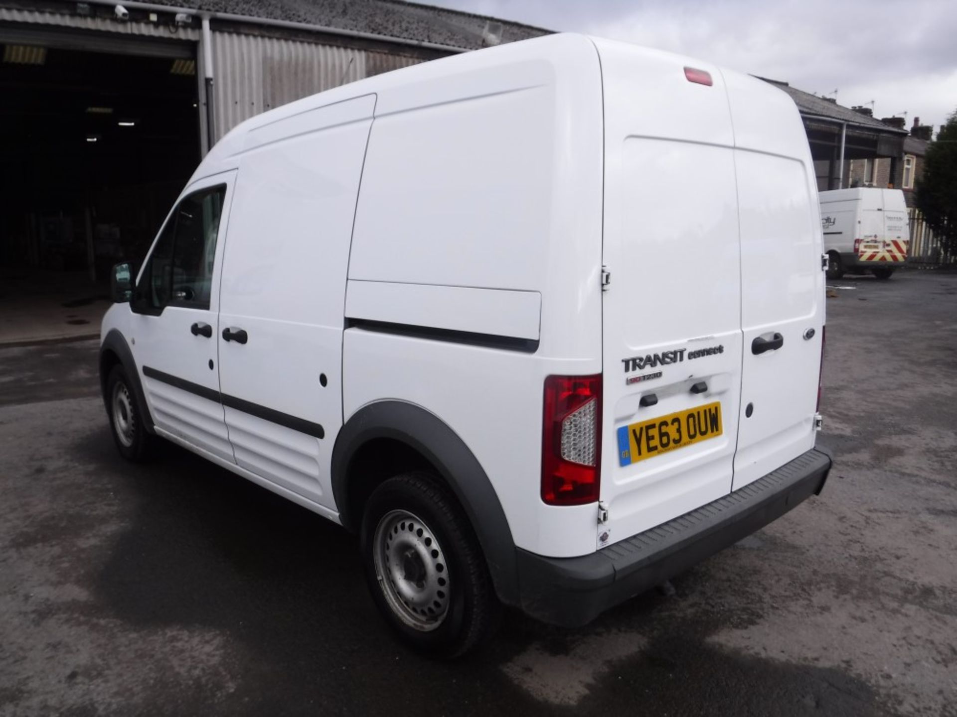 63 reg FORD TRANSIT CONNECT 90 T230 VAN, 1ST REG 10/13, TEST 09/18, 155548M NOT WARRANTED, V5 - Image 3 of 5