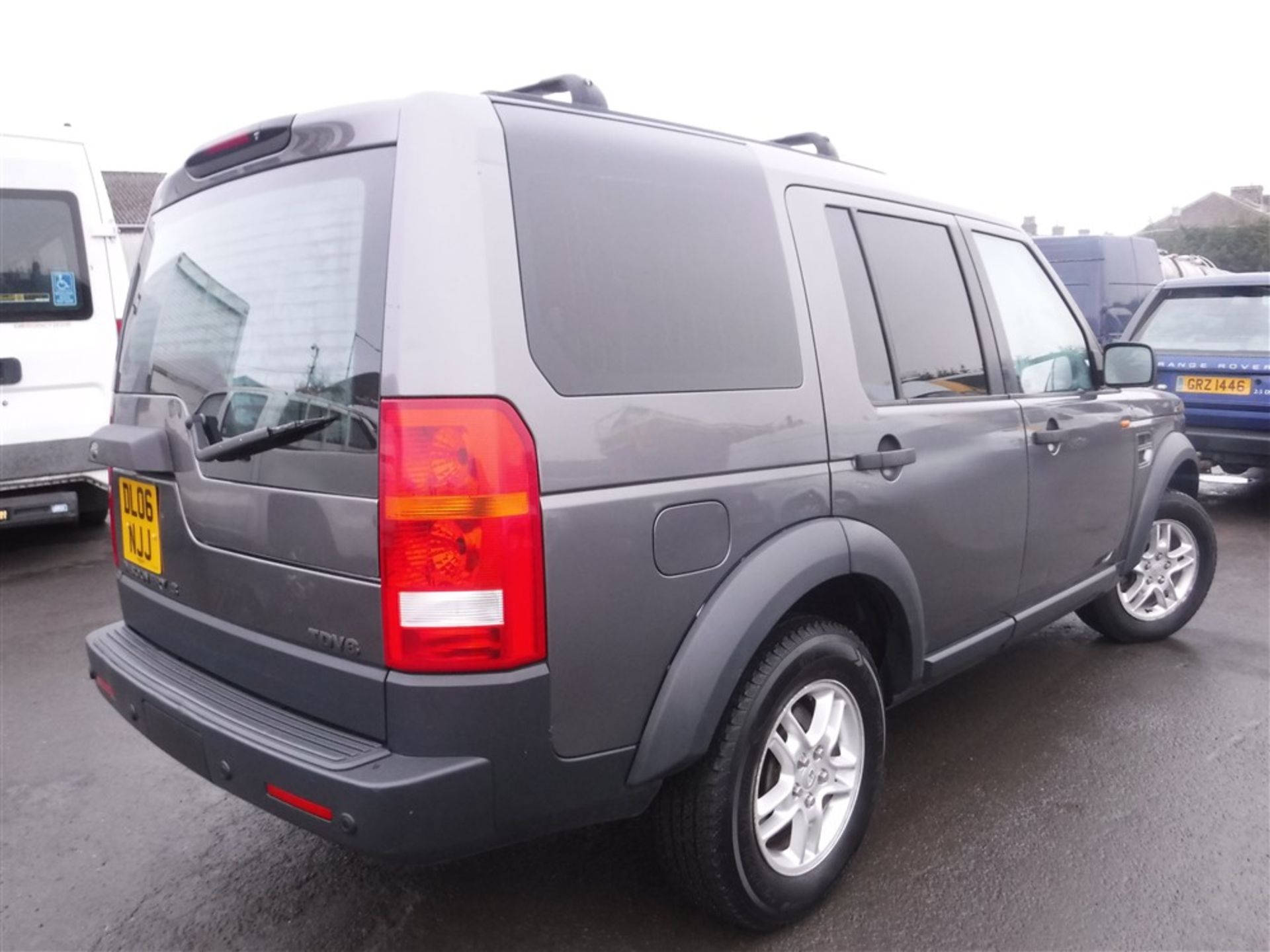 06 reg LANDROVER DISCOVERY 4X4 UTILITY, 1ST REG 07/06, TEST 12/18, 236336KM, V5 HERE, 3 FORMER - Image 4 of 5