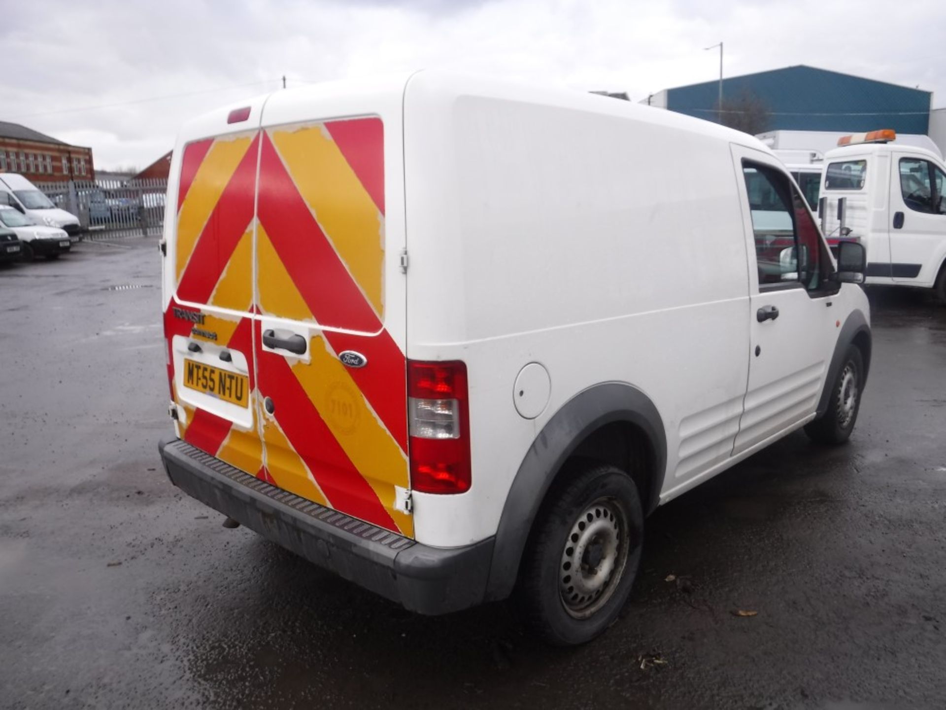 55 reg FORD TRANSIT CONNECT 200D SWB (DIRECT COUNCIL) 1ST REG 12/05, TEST 07/18, 113802M, V5 HERE, 1 - Image 4 of 5