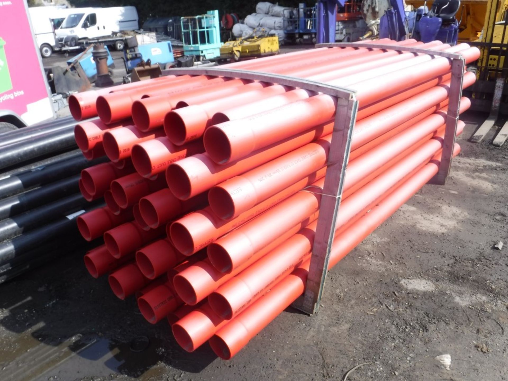DUCTING (RED IN FRAME) [NO VAT