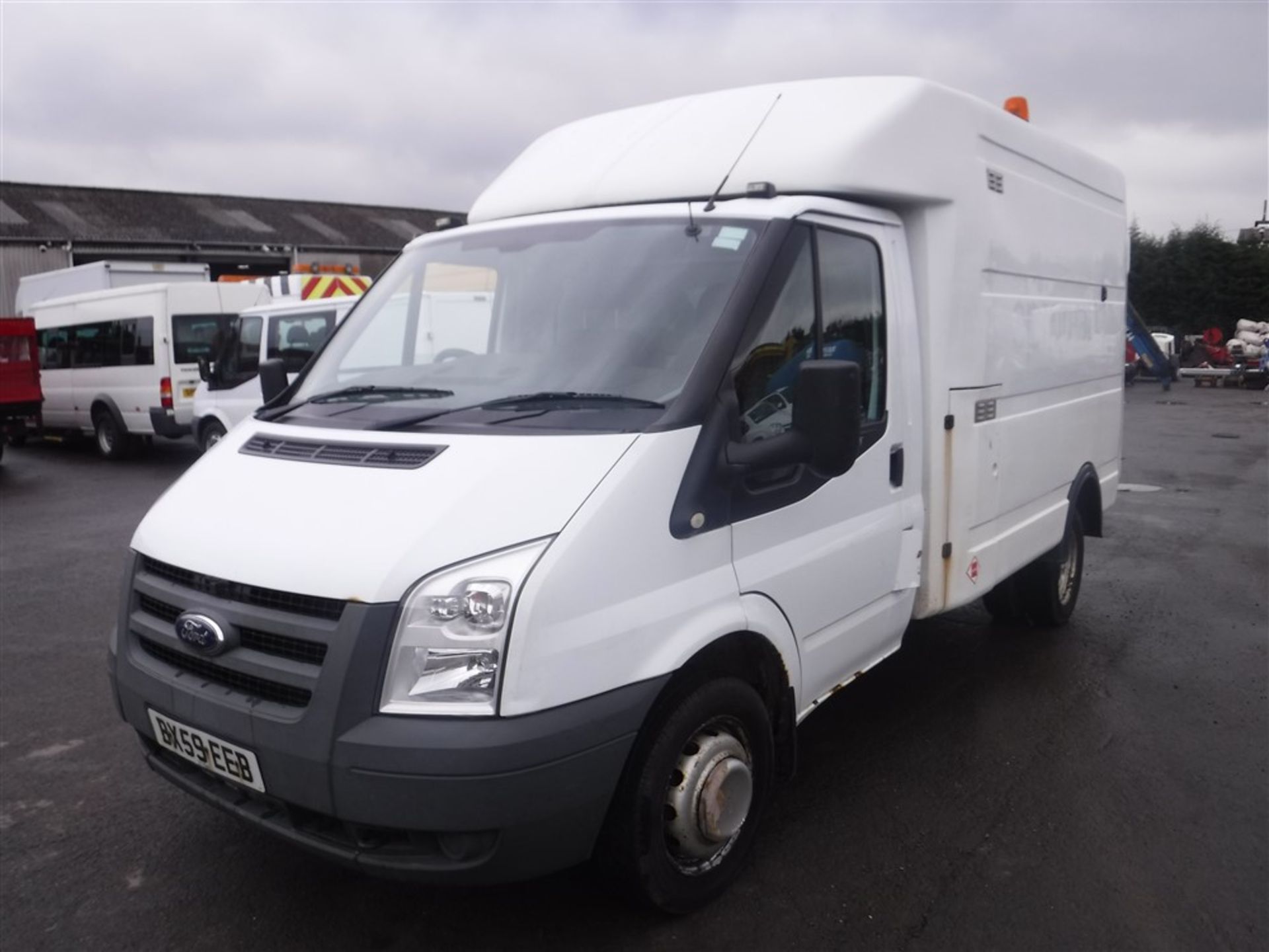 59 reg FORD TRANSIT 100 T350M RWD BOX VAN. 1ST REG 12/09, TEST 07/18, 122630M WARRANTED, V5 HERE, - Image 2 of 5