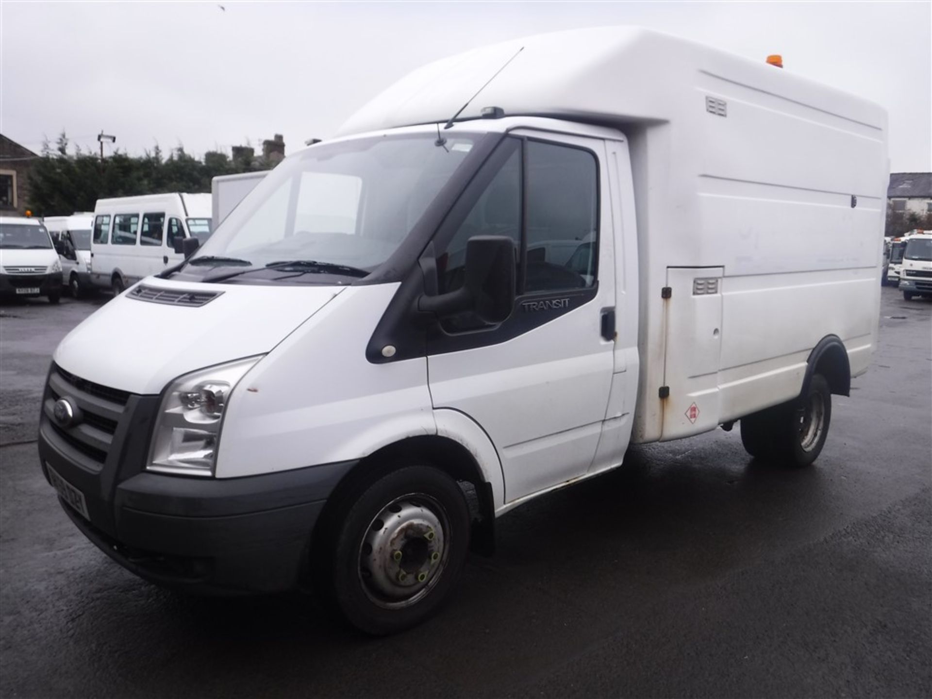 59 reg FORD TRANSIT 100 T350M RWD BOX VAN. 1ST REG 10/09, TEST 08/18, 149189M WARRANTED, V5 HERE, - Bild 2 aus 5