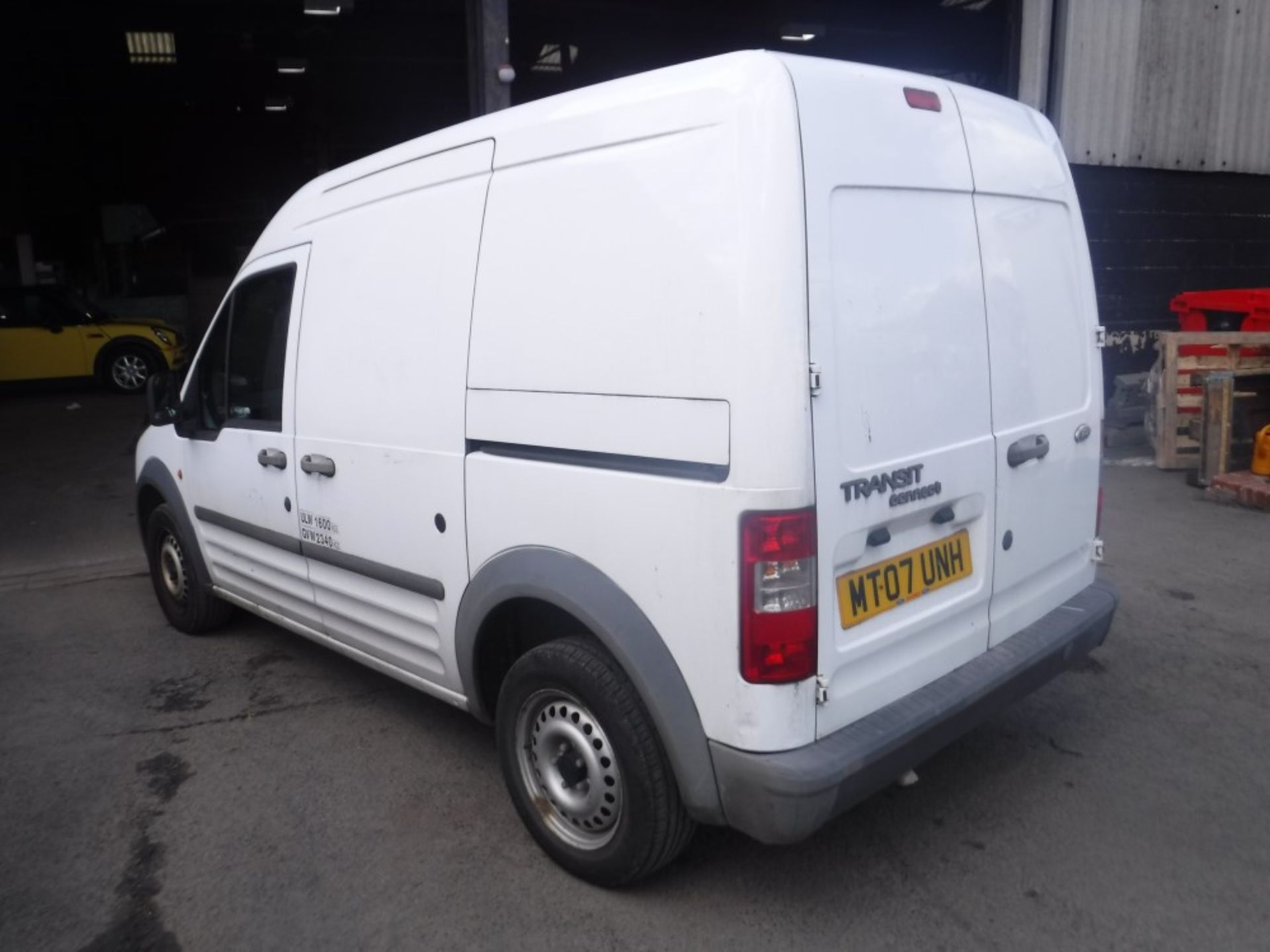 07 reg FORD TRANSIT CONNECT T230 (DIRECT COUNCIL) 1ST REG 07/07, 48359M, V5 HERE, 1 OWNER FROM - Image 3 of 5