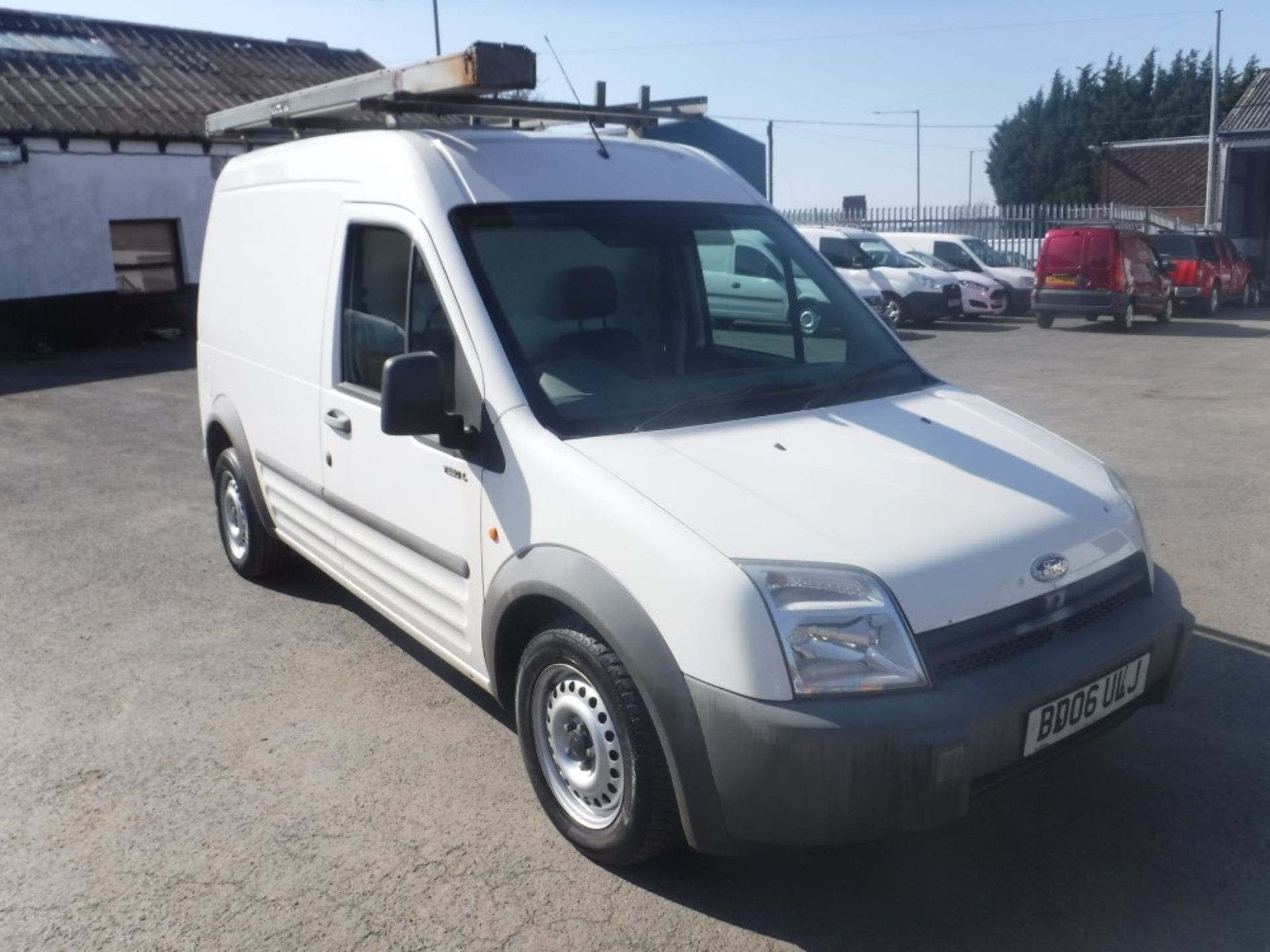 06 reg FORD TRANSIT CONNECT L220 D, 1ST REG 07/06, TEST 05/18, 132515M NOT WARRANTED, V5 HERE, 1