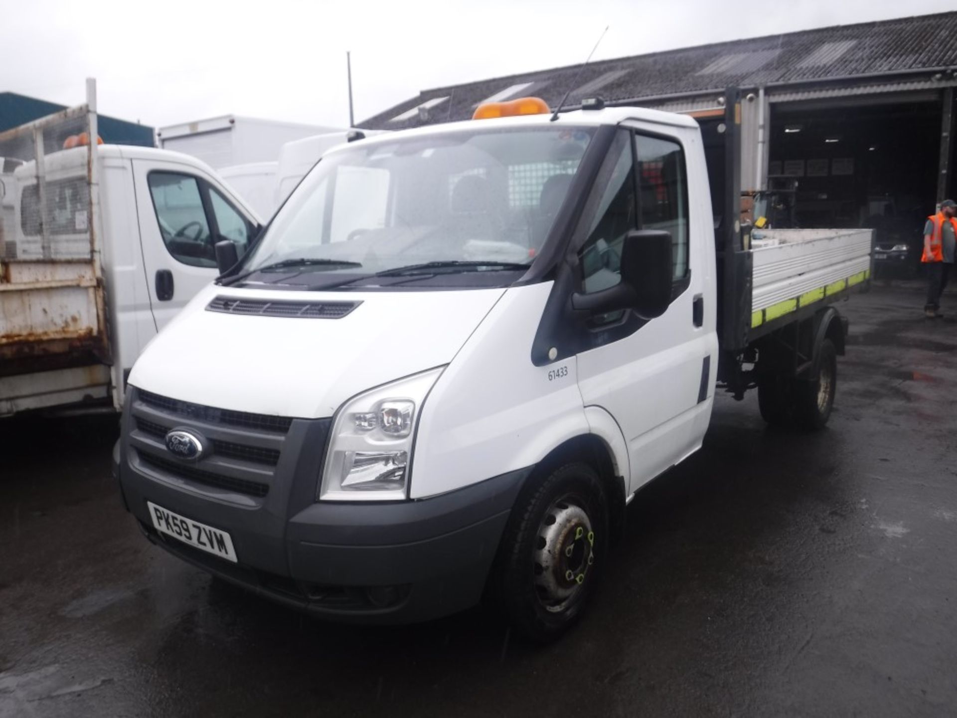 59 reg FORD TRANSIT 140 T350M RWD TIPPER (DIRECT COUNCIL) 1ST REG 01/10, 93825M, V5 HERE, 1 OWNER - Bild 2 aus 5