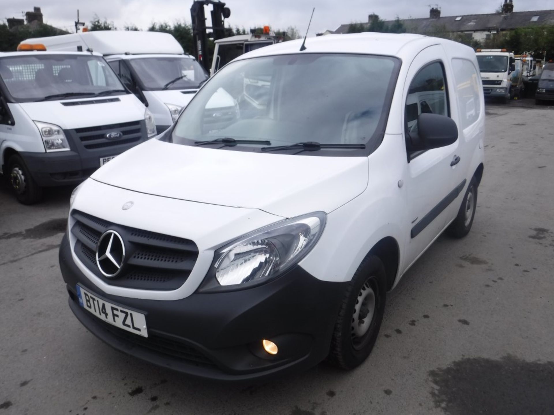 14 reg MERCEDES CITAN 109 CDI BLUEEFFICIENCY VAN, 1ST REG 08/14, TEST 08/18, 44842M WARRANTED, V5 - Bild 2 aus 5