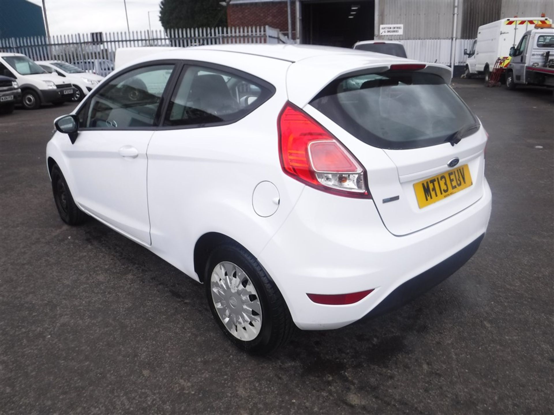 13 reg FORD FIESTA STYLE ECONETIC TDCI (DIRECT COUNCIL) 1ST REG 06/13, TEST 06/18, 144963M, V5 HERE, - Image 3 of 5