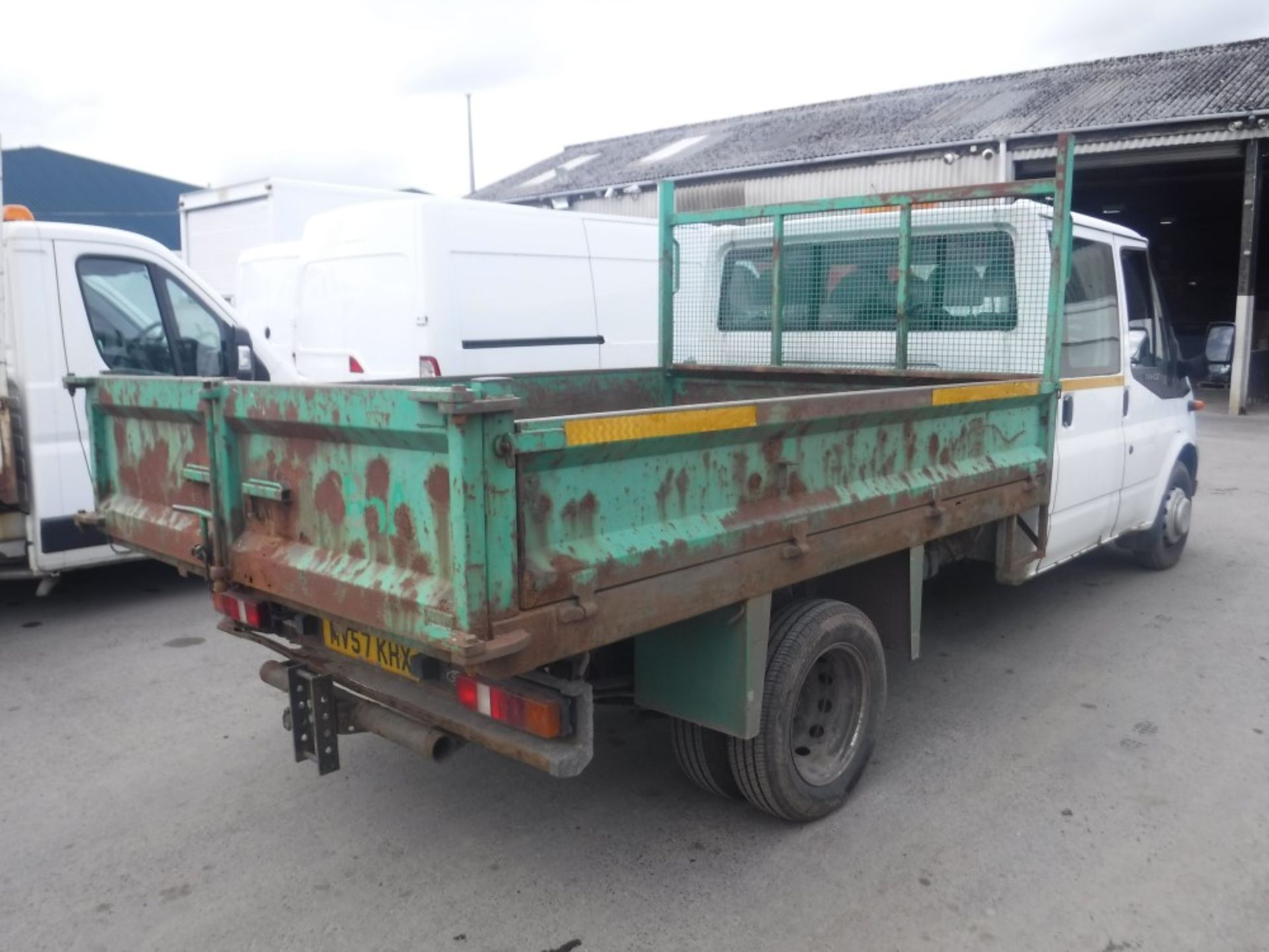 57 reg FORD TRANSIT 115 T350M RWD TIPPER (DIRECT COUNCIL) 1ST REG 11/07, TEST 10/18, 85301M, V5 - Image 4 of 5