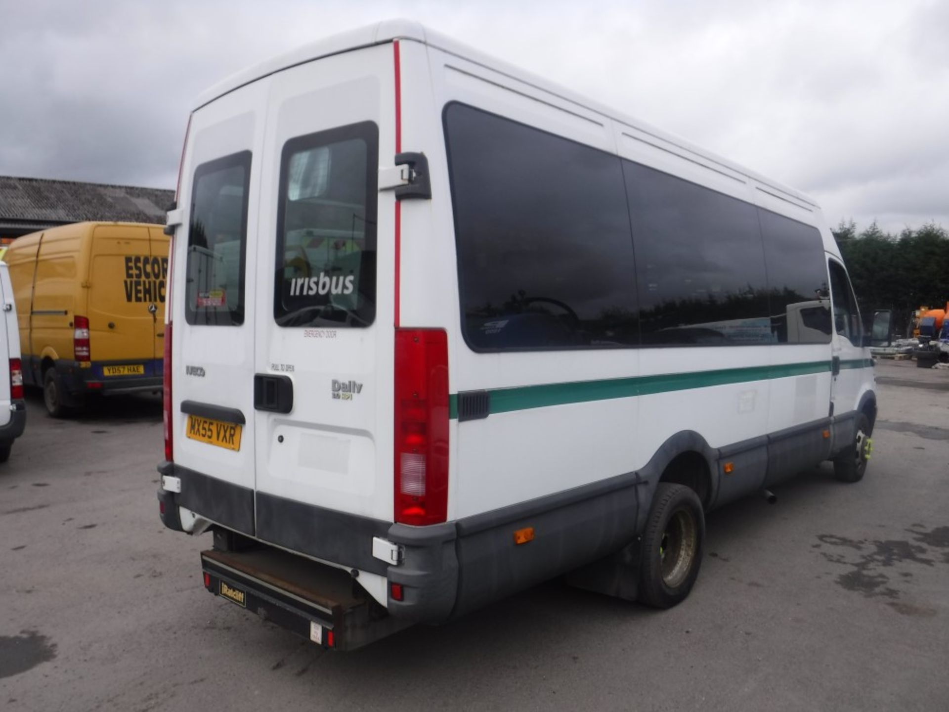 55 reg IVECO DAILY 50C14 IRIS MINIBUS, 1ST REG 12/05, TEST 02/19, 194620KM WARRANTED, V5 HERE, 1 - Image 4 of 6