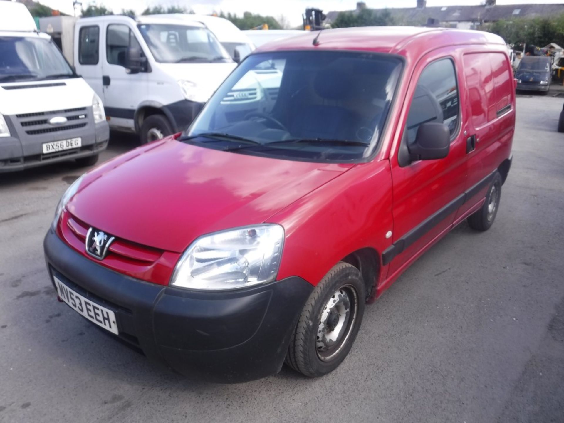 53 reg PEUGEOT PARTNER 600 LX D VAN (DIRECT GTR M/C FIRE) 1ST REG 10/03, TEST 06/18, 56748M, V5 - Image 2 of 5