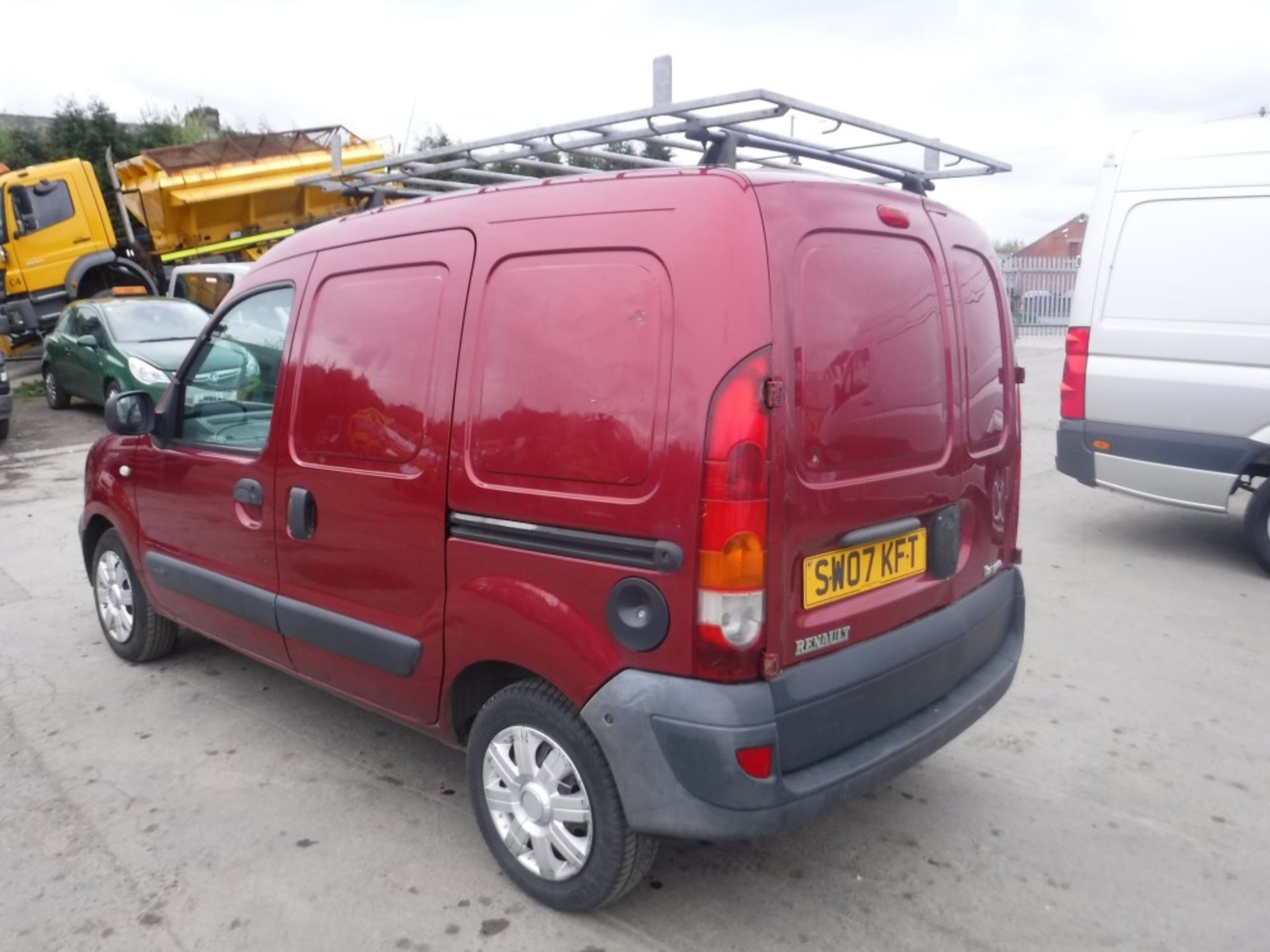 07 reg RENAULT KANGOO SL17 DCI, 1ST REG 06/07, TEST 05/18, 158238M NOT WARRANTED, V5 HERE, 2 - Bild 3 aus 5