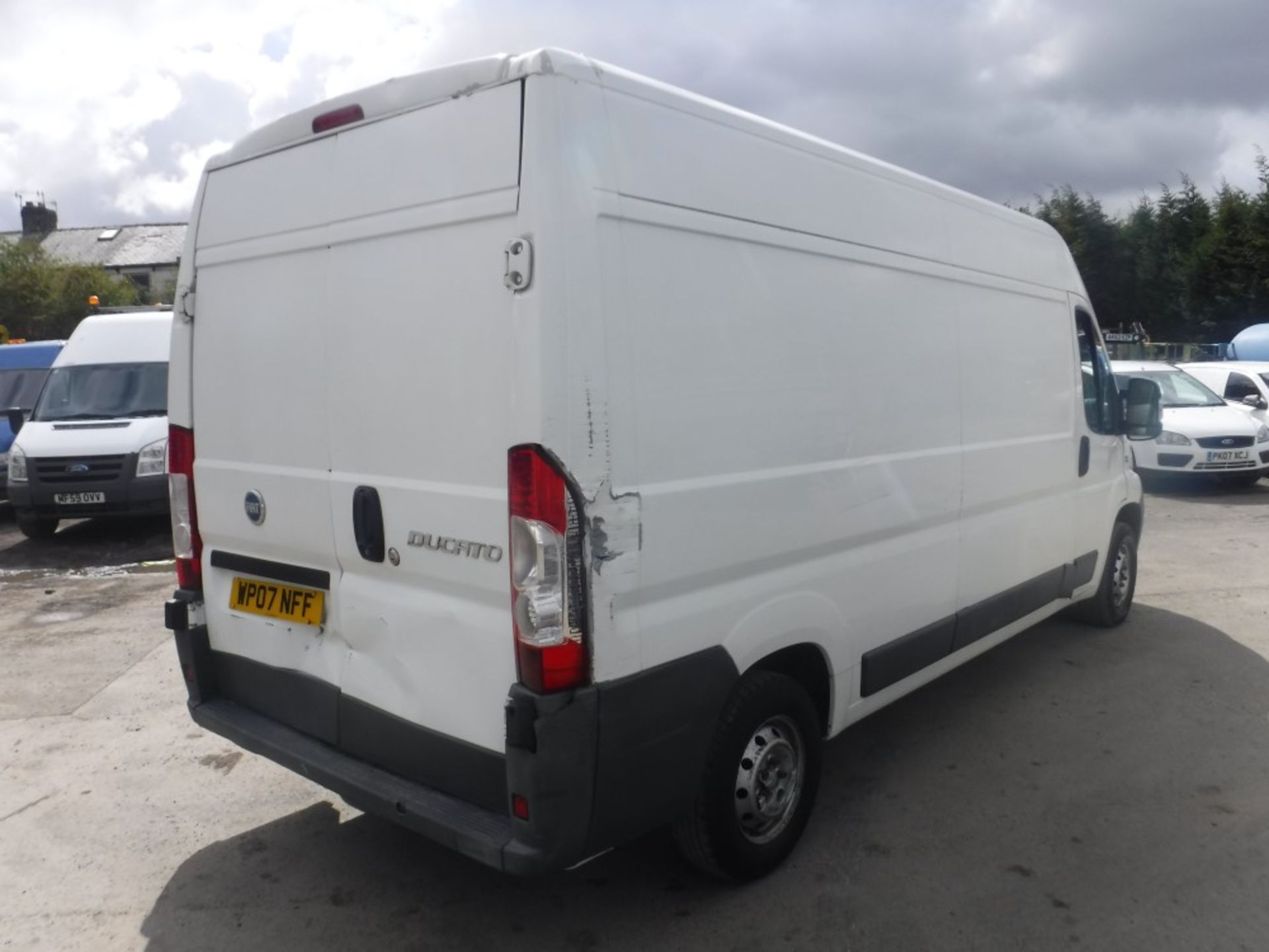 07 reg FIAT DUCATO 35 120 M-J LWB VAN, 1ST REG 05/07, TEST 6/18, 79895M NOT WARRANTED, V5 HERE, 3 - Image 4 of 5