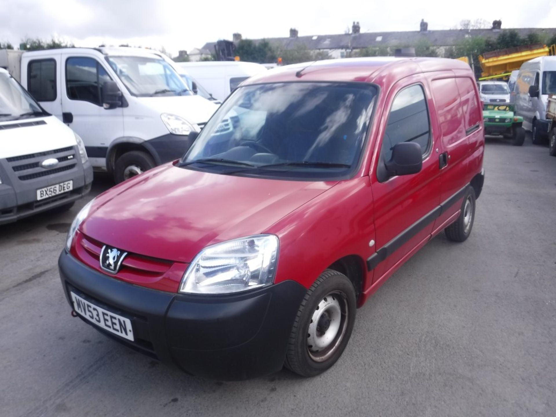 53 reg PEUGEOT PARTNER 600 LX D VAN (DIRECT GTR M/C FIRE) 1ST REG 10/03, TEST 09/18, 47582M, V5 - Image 2 of 5