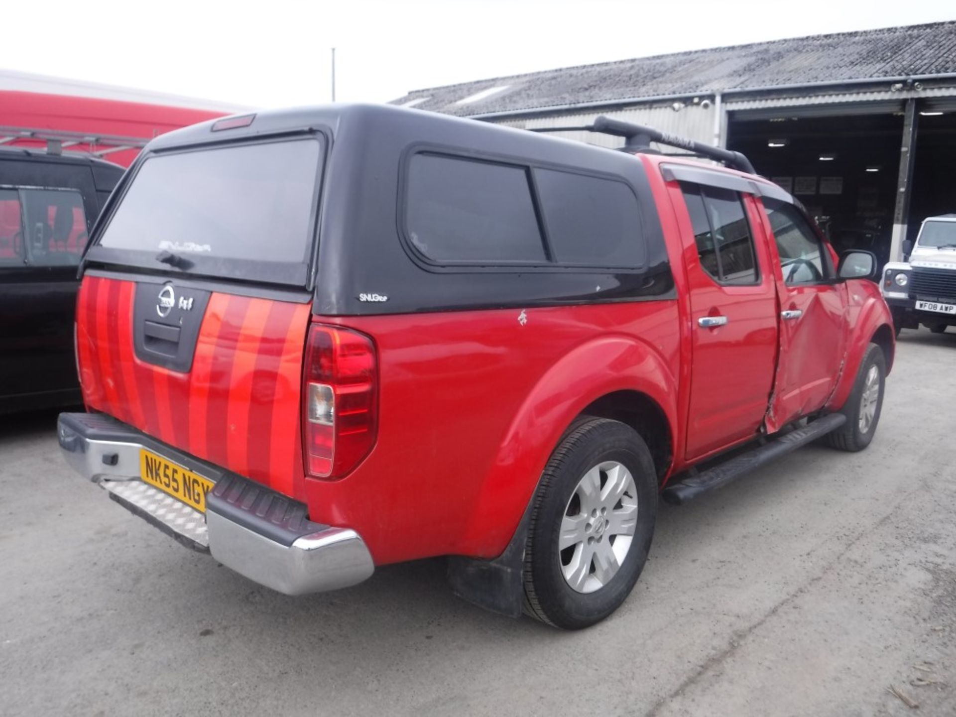 55 reg NISSAN NAVARA DCI PICKUP, 1ST REG 11/05, TEST 10/18, 191880M NOT WARRANTED, V5 HERE, 5 FORMER - Bild 4 aus 5