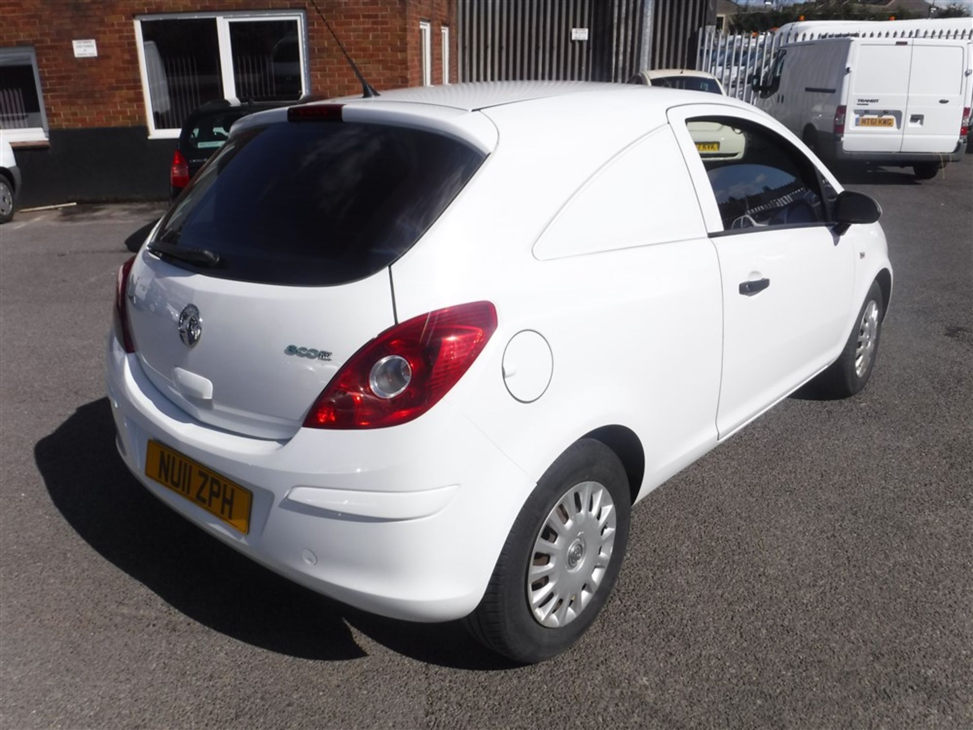 11 reg VAUXHALL CORSA CDTI VAN, 1ST REG 05/11, TEST 05/18, 99968M WARRANTED, V5 HERE, 1 FORMER - Image 4 of 5