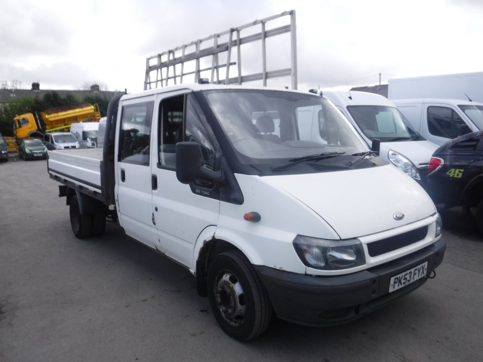 53 reg FORD TRANSIT 350 LWB TD DOUBLE CAB C/W GLASS RACK, 1ST REG 12/03, TEST 01/19, 265229M