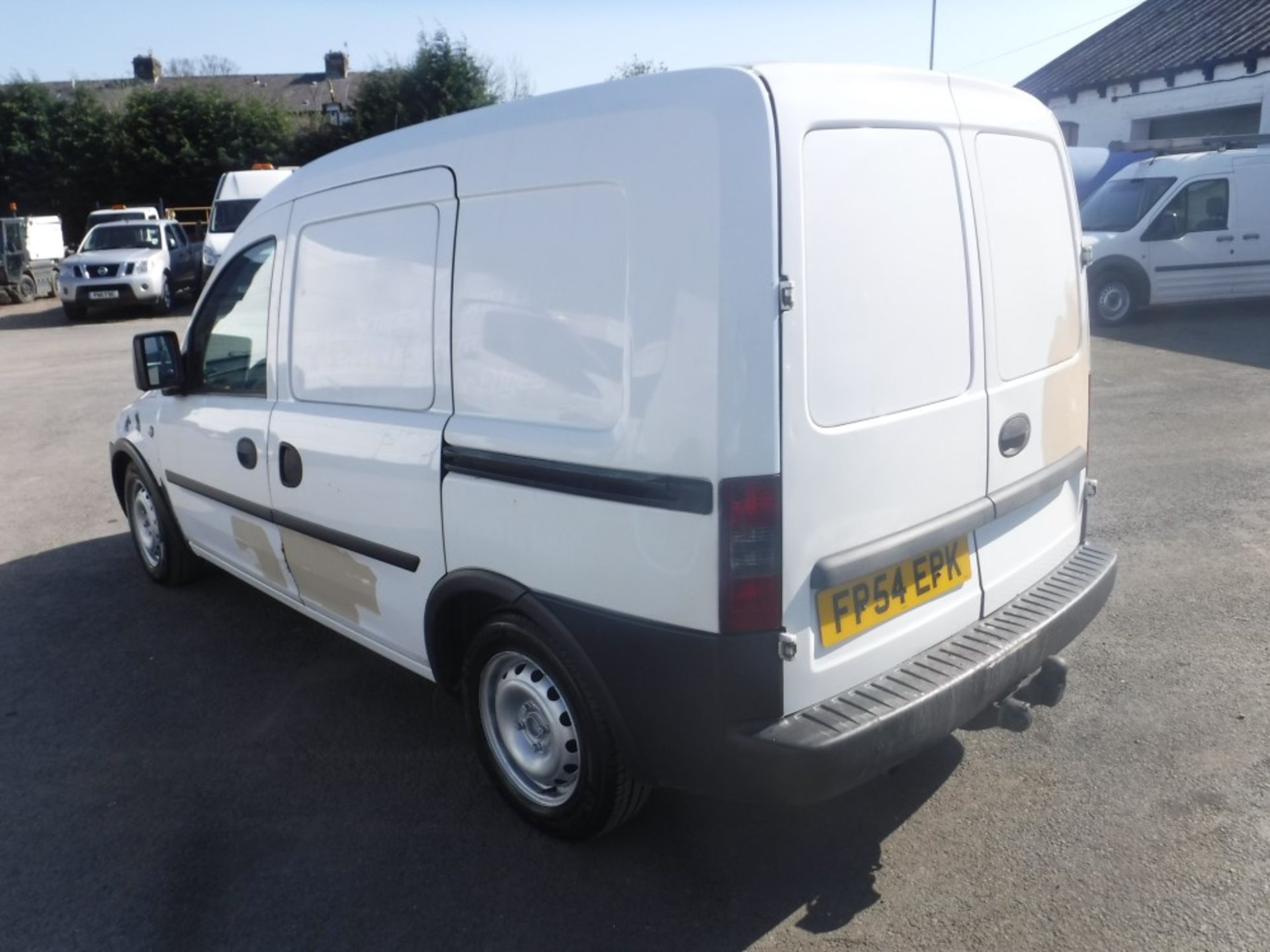 54 reg VAUXHALL COMBO 1700 DI VAN, 1ST REG 11/04, TEST 11/18, 173179M NOT WARRANTED, V5 HERE, 2 - Image 3 of 5