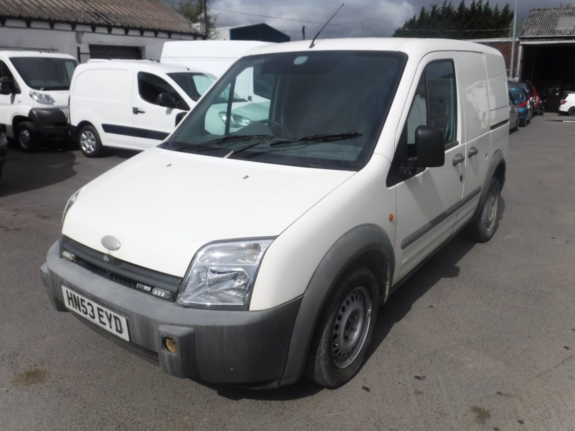 53 reg FORD TRANSIT CONNECT L200 TD SWB VAN, 1ST REG 10/03, TEST 07/18, 224843M NOT WARRANTED, V5 - Image 2 of 5