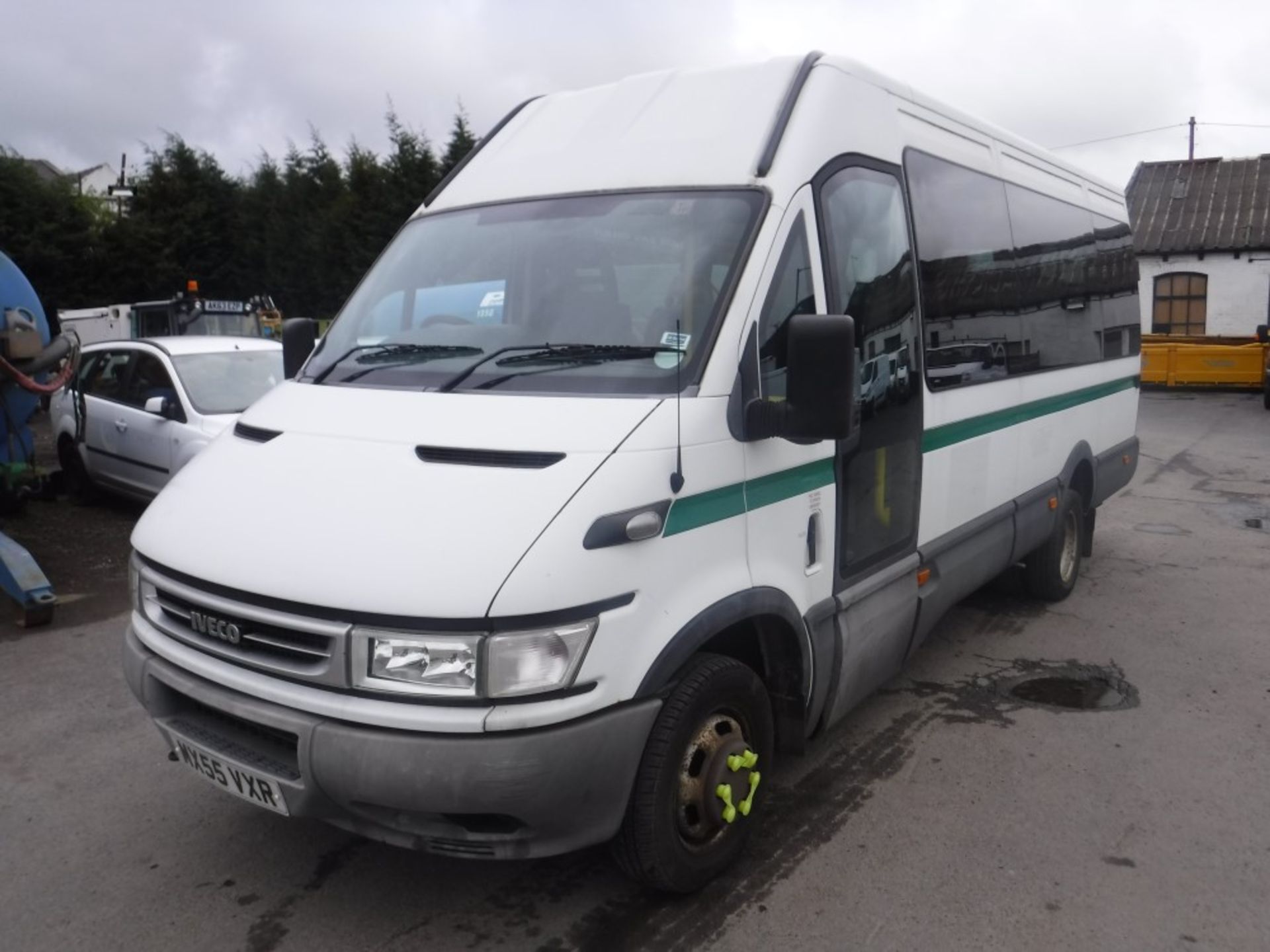 55 reg IVECO DAILY 50C14 IRIS MINIBUS, 1ST REG 12/05, TEST 02/19, 194620KM WARRANTED, V5 HERE, 1 - Bild 2 aus 6