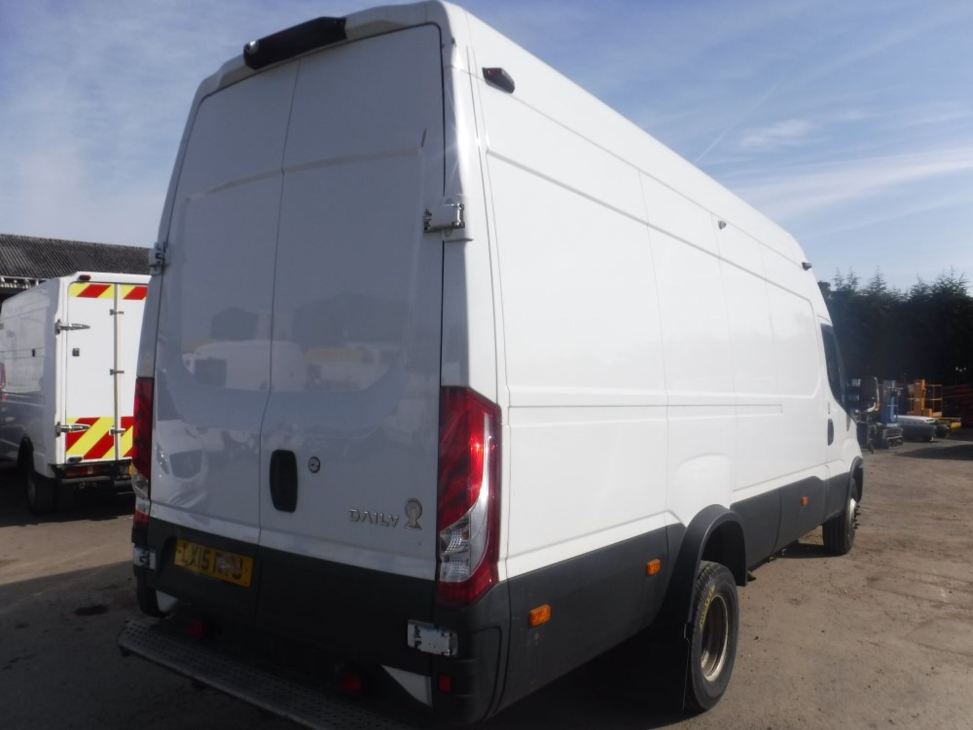 15 reg IVECO DAILY 65C17, 1ST REG 03/15, TEST 03/19, 55883M, V5 MAY FOLLOW [+ VAT] - Image 4 of 5