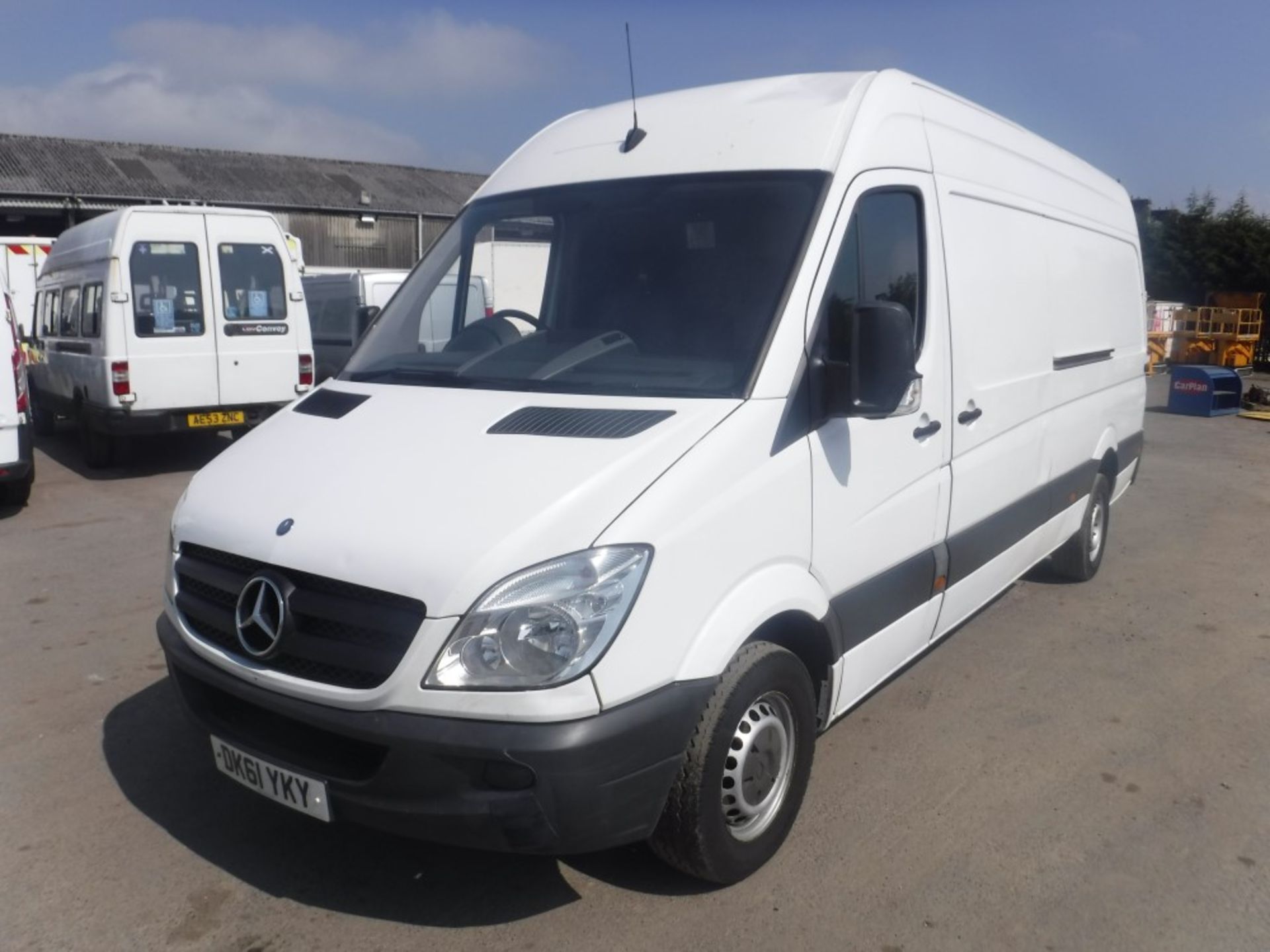 61 reg MERCEDEES SPRINTER 313 CDI PANEL VAN, 1ST REG 09/11, TEST 10/18, 164410M NOT WARRANTED, V5 - Image 2 of 5