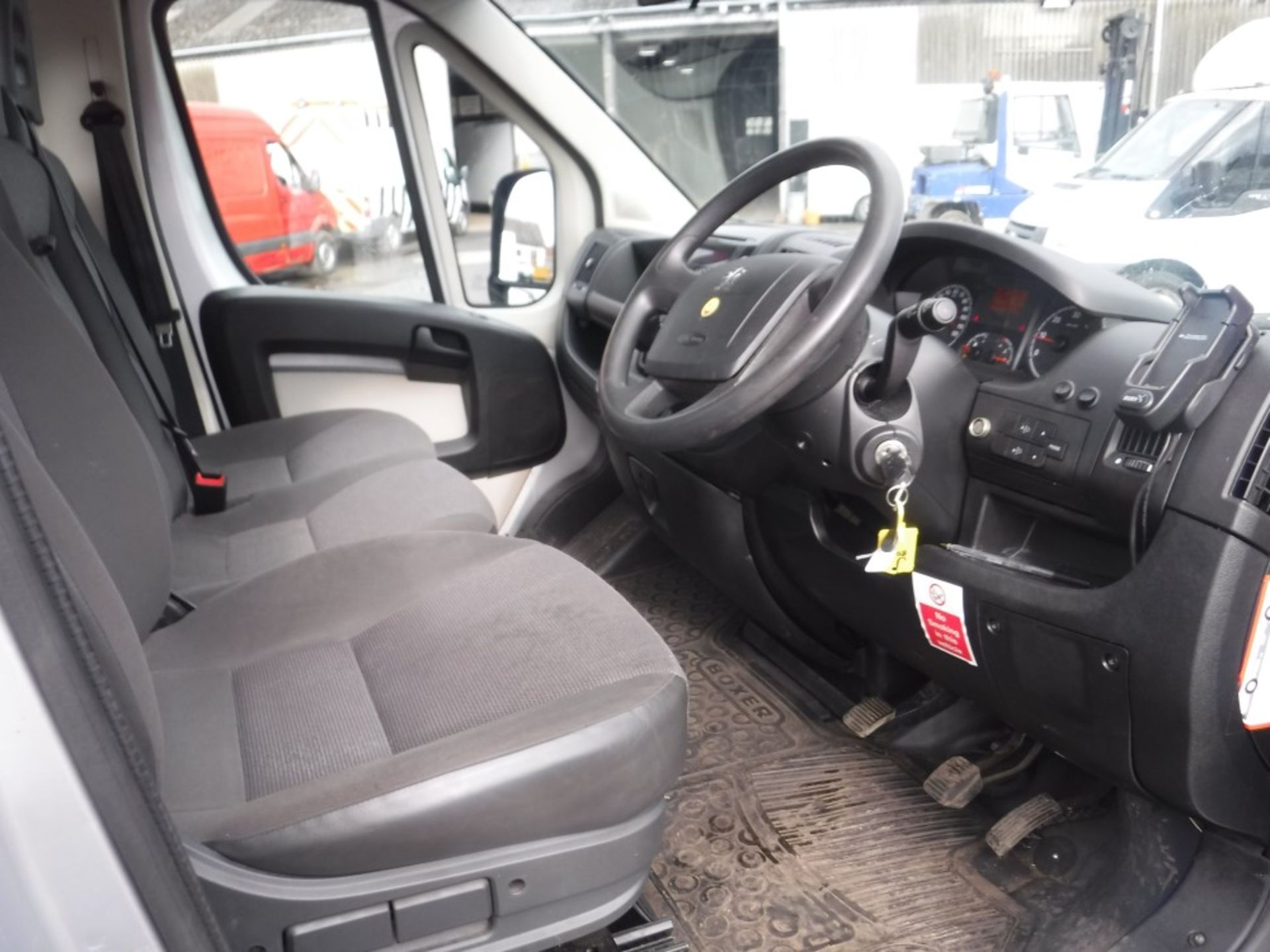 61 reg PEUGEOT BOXER 335 LWB RECOVERY TRUCK, 1ST REG 02/12, TEST 02/19, 201904M WARRANTED, V5 - Image 5 of 5