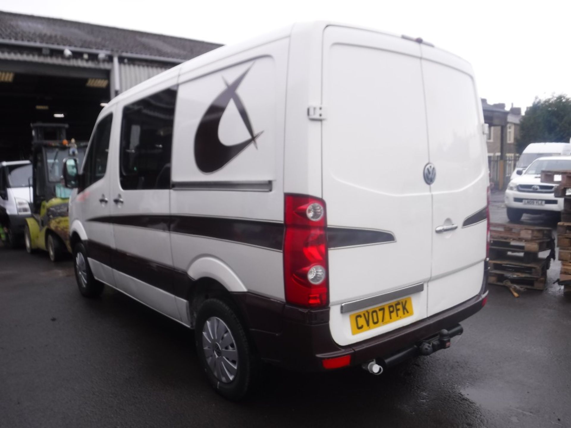 07 reg VW CRAFTER CR30 88 TDI SWB CAMPER CONVERSION, 1ST REG 03/07, TEST 01/19, 158297M NOT - Image 3 of 9