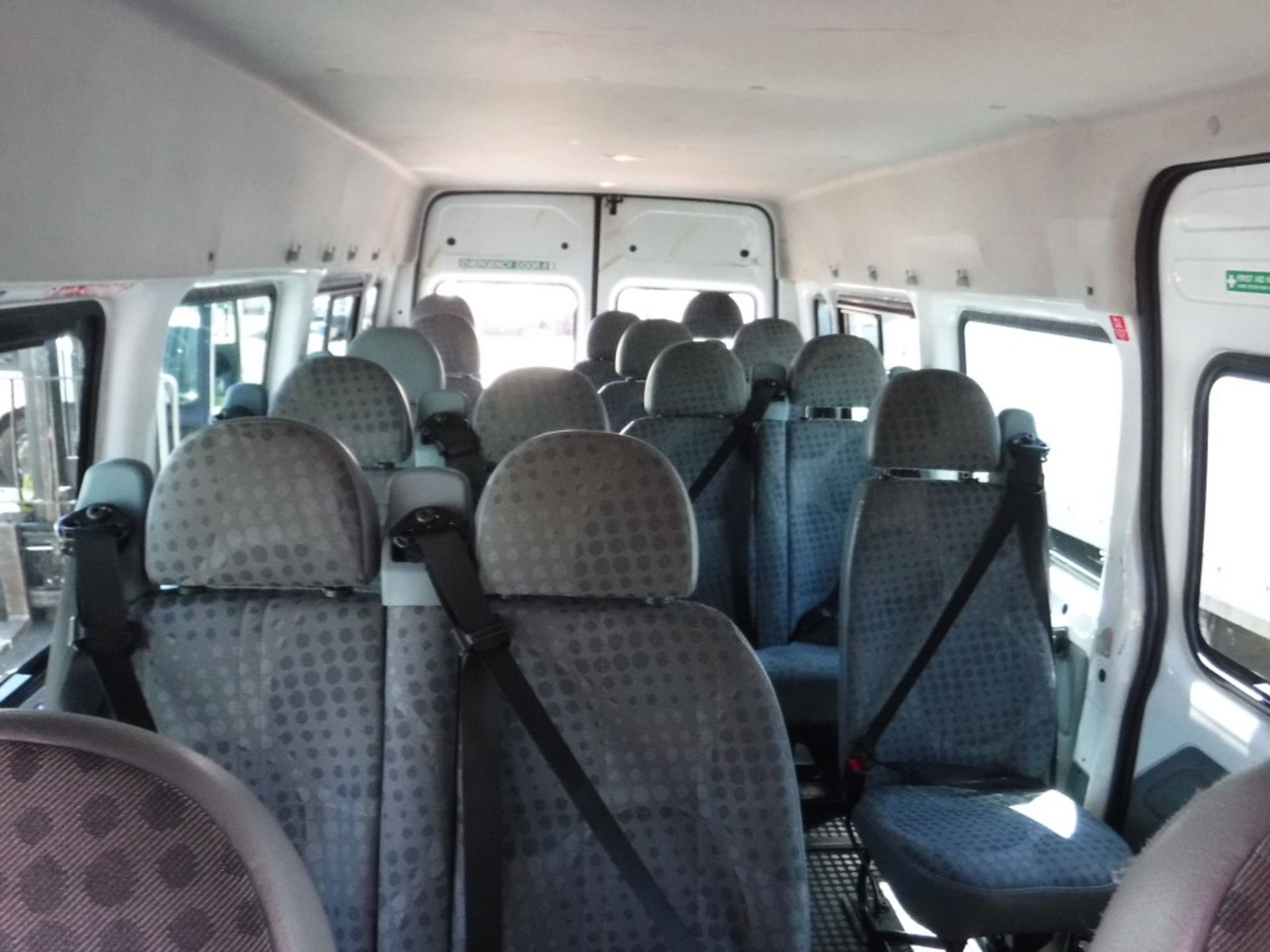 11 reg FORD TRANSIT 115 T430 RWD 17 SEAT MINIBUS, 1ST REG 03/11, TEST 02/19, 350995KM WARRANTED, - Bild 5 aus 6