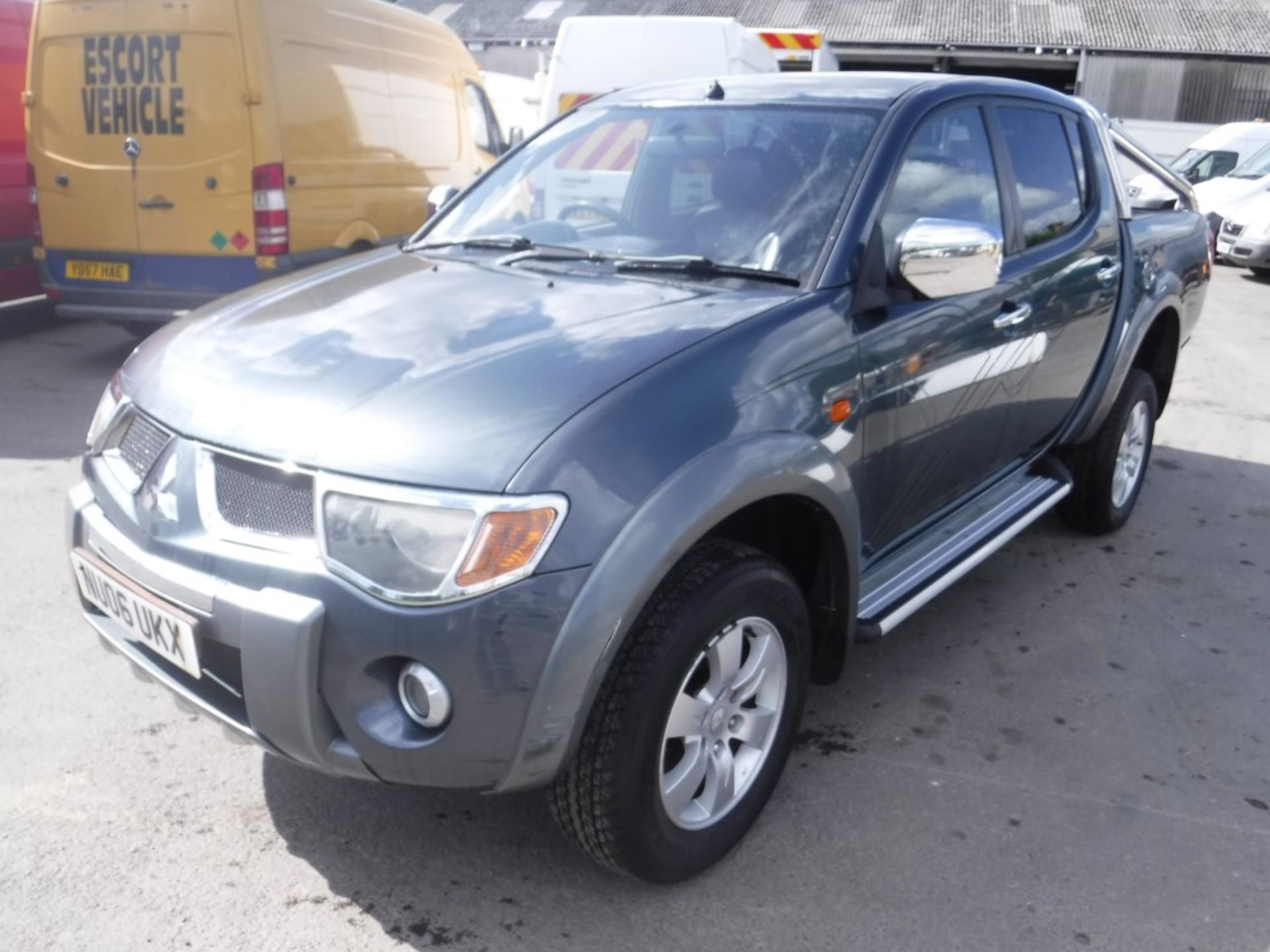 06 reg MITSUBISHI L200 ANIMAL DI-D D/C PICKUP, 1ST REG 03/06, TEST 07/18, 208059M WARRANTED, V5 - Bild 2 aus 5