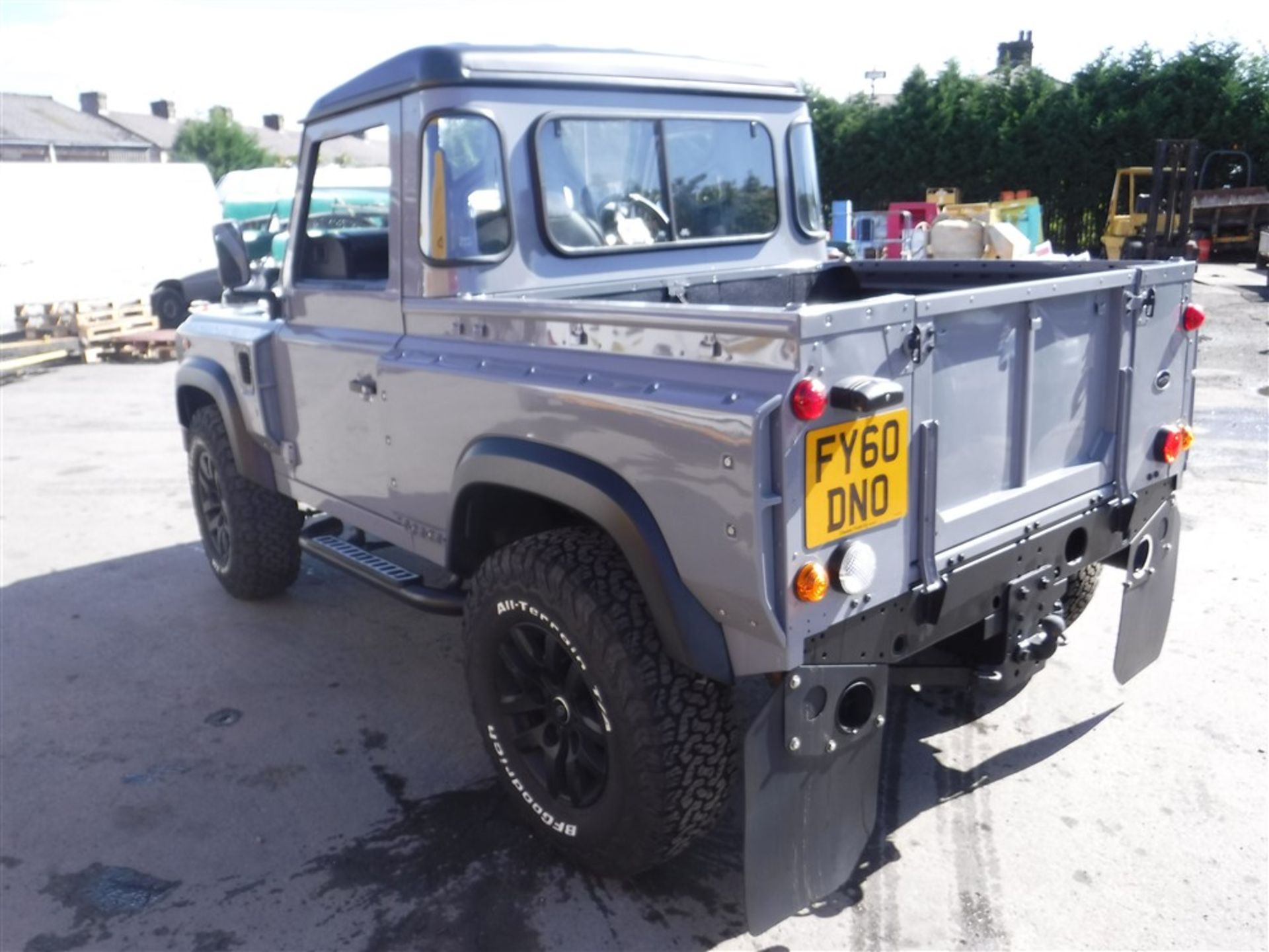 60 reg LAND ROVER DEFENDER 90 TD CHELSEA TRUCK COMPANY (KHAN) WIDE TRACK PICKUP (30K CONVERSION) 1ST - Image 3 of 8