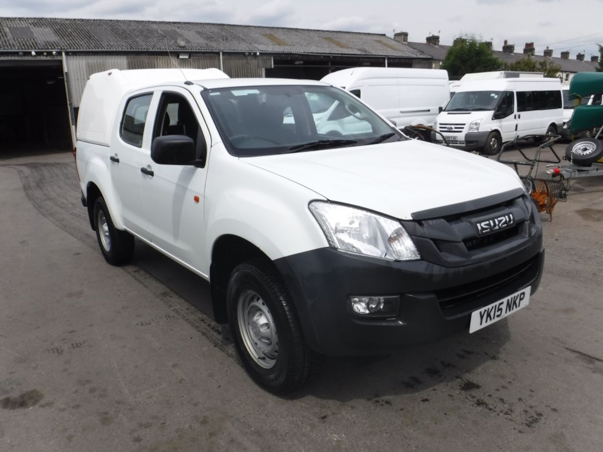 15 reg ISUZU D-MAX D/C TD PICKUP, 1ST REG 03/15, TEST 03/19, 101798M WARRANTED, V5 HERE, 1 OWNER