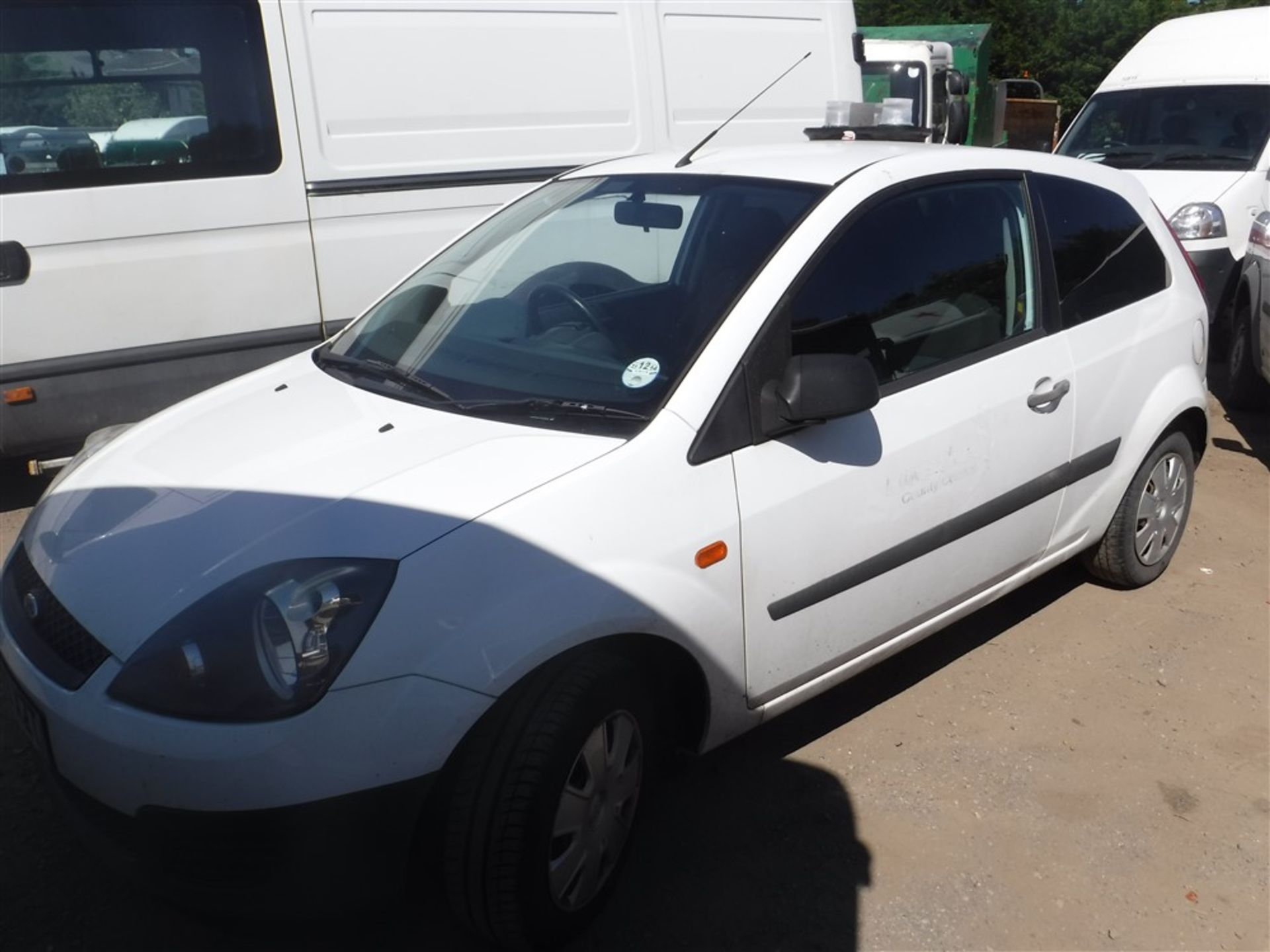 09 reg FORD FIESTA TDCI VAN (DIRECT COUNCIL) 1ST REG 06/09, 88938M, V5 HERE, 1 OWNER FROM NEW [+ - Image 2 of 5