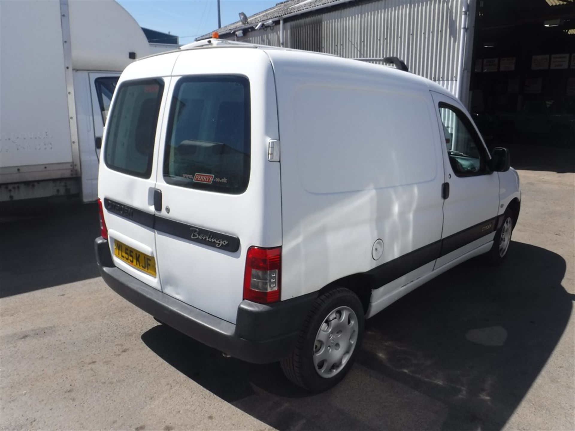 55 reg CITROEN BERLINGO 600D LX, 1ST REG 01/06, TEST 09/18, 73906M WARRANTED, PART V5 - NO GREEN - Image 4 of 5