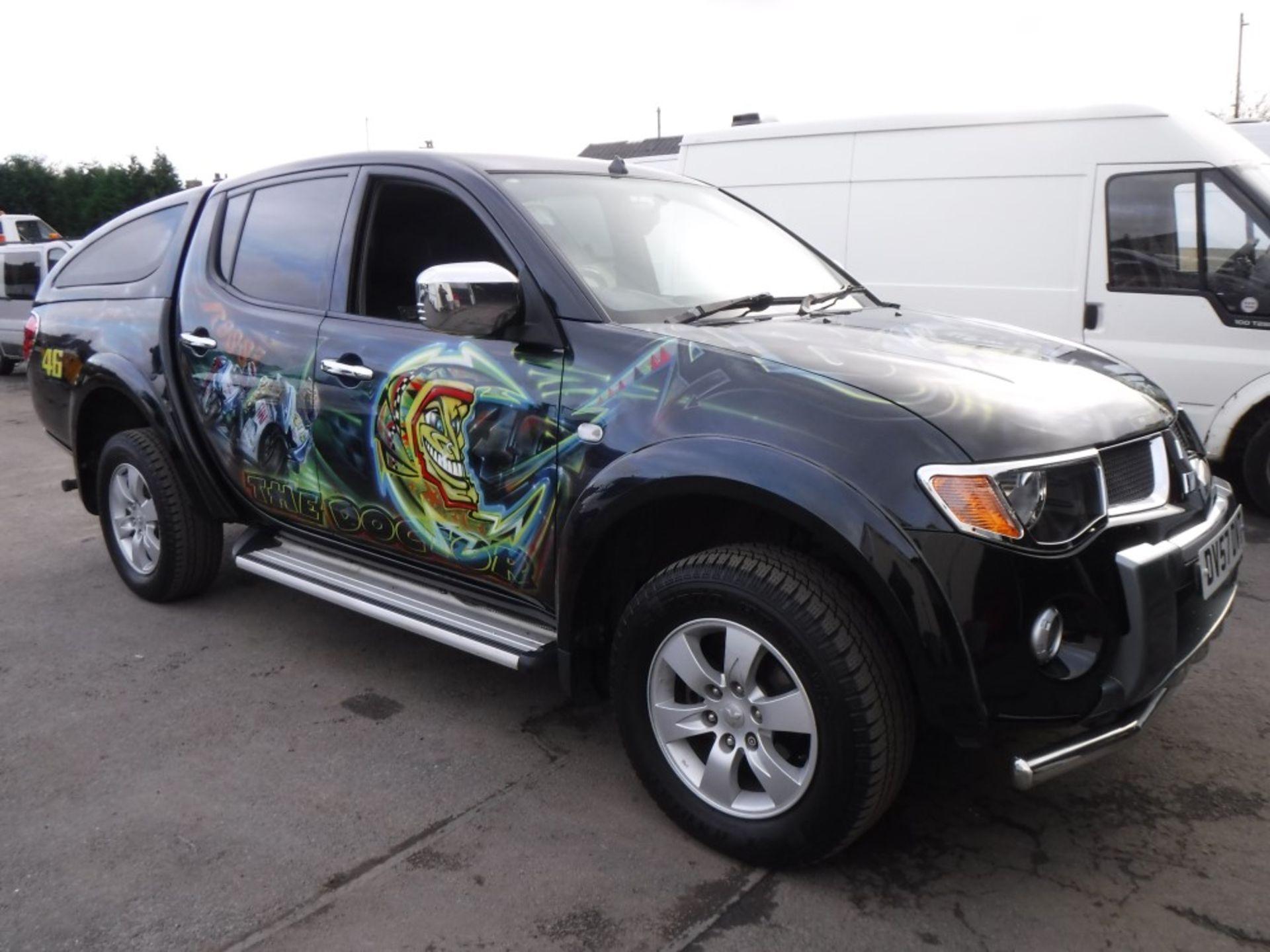 57 reg MITSUBISHI L200 ANIMAL DI-D D/C PICKUP WITH CUSTOMISED VALENTINO ROSSI AIR BRUSHED PAINTWORK,