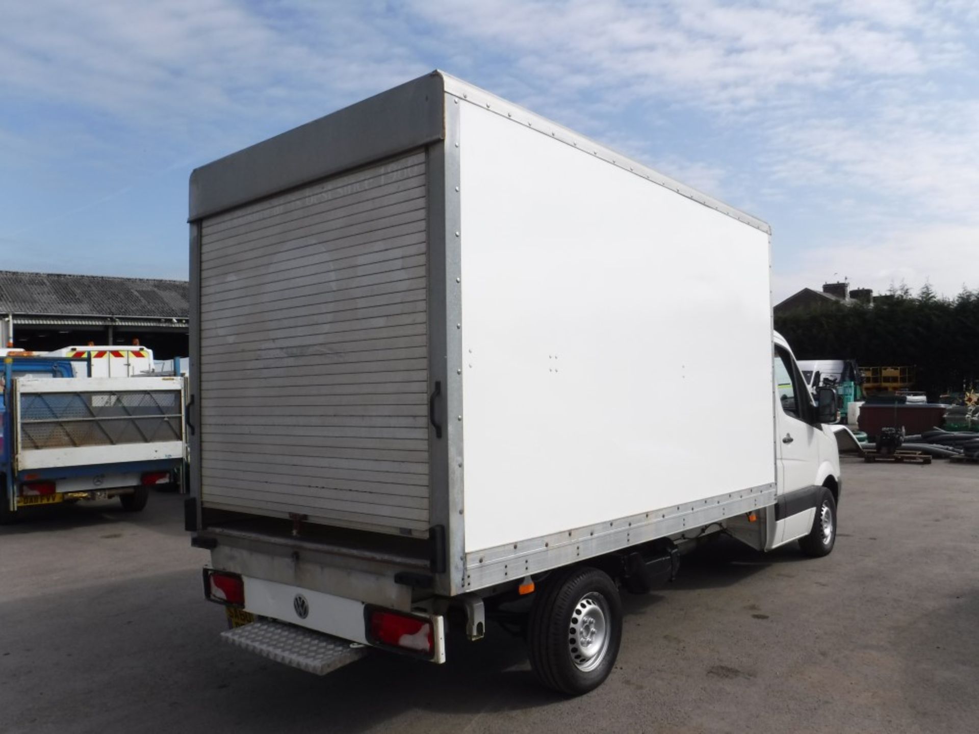 60 reg VW CRAFTER 35 BLUE TDI BOX VAN, 1ST REG 09/10, 80848M WARRANTED, V5 HERE, 1 FORMER - Image 4 of 5