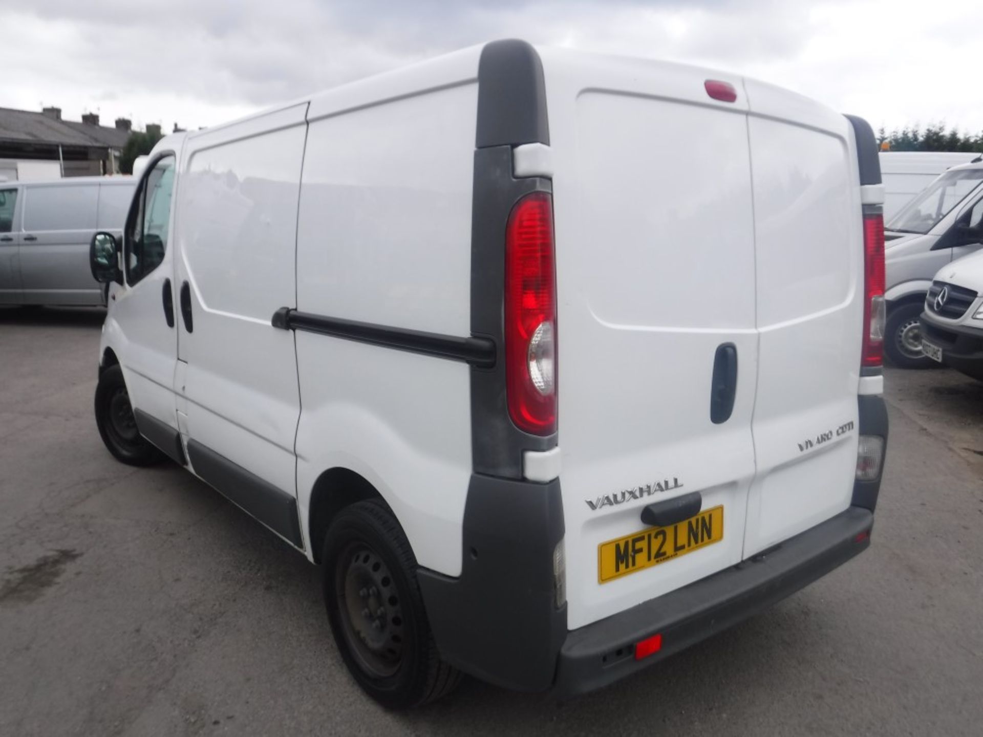 12 reg VAUXHALL VIVARO 2700 CDTI SWB VAN, 1ST REG 03/12, TEST 02/19, 172090M WARRANTED, V5 HERE, 1 - Bild 3 aus 5