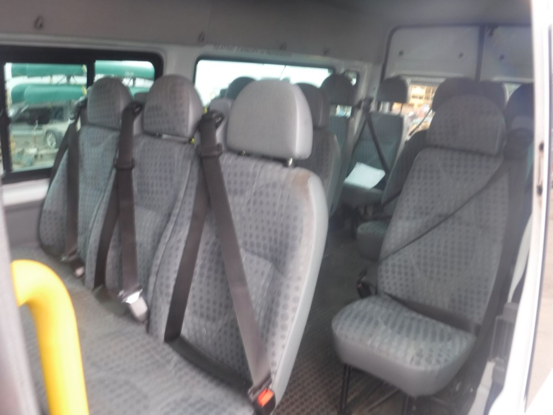 09 reg FORD TRANSIT T370 15S RWD MINIBUS, 1ST REG 03/09, TEST 02/19, 166052M NOT WARRANTED, V5 HERE, - Image 5 of 6