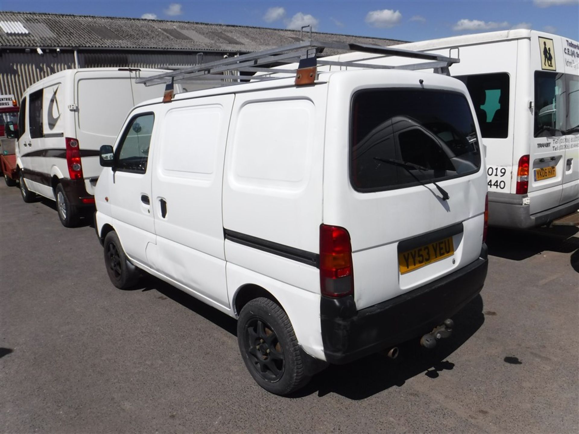 03 reg SUZUKI CARRY VAN, 1ST REG 12/03, 97031M NOT WARRANTED, V5 HERE, 5 FORMER KEEPERS [NO VAT] - Bild 3 aus 5