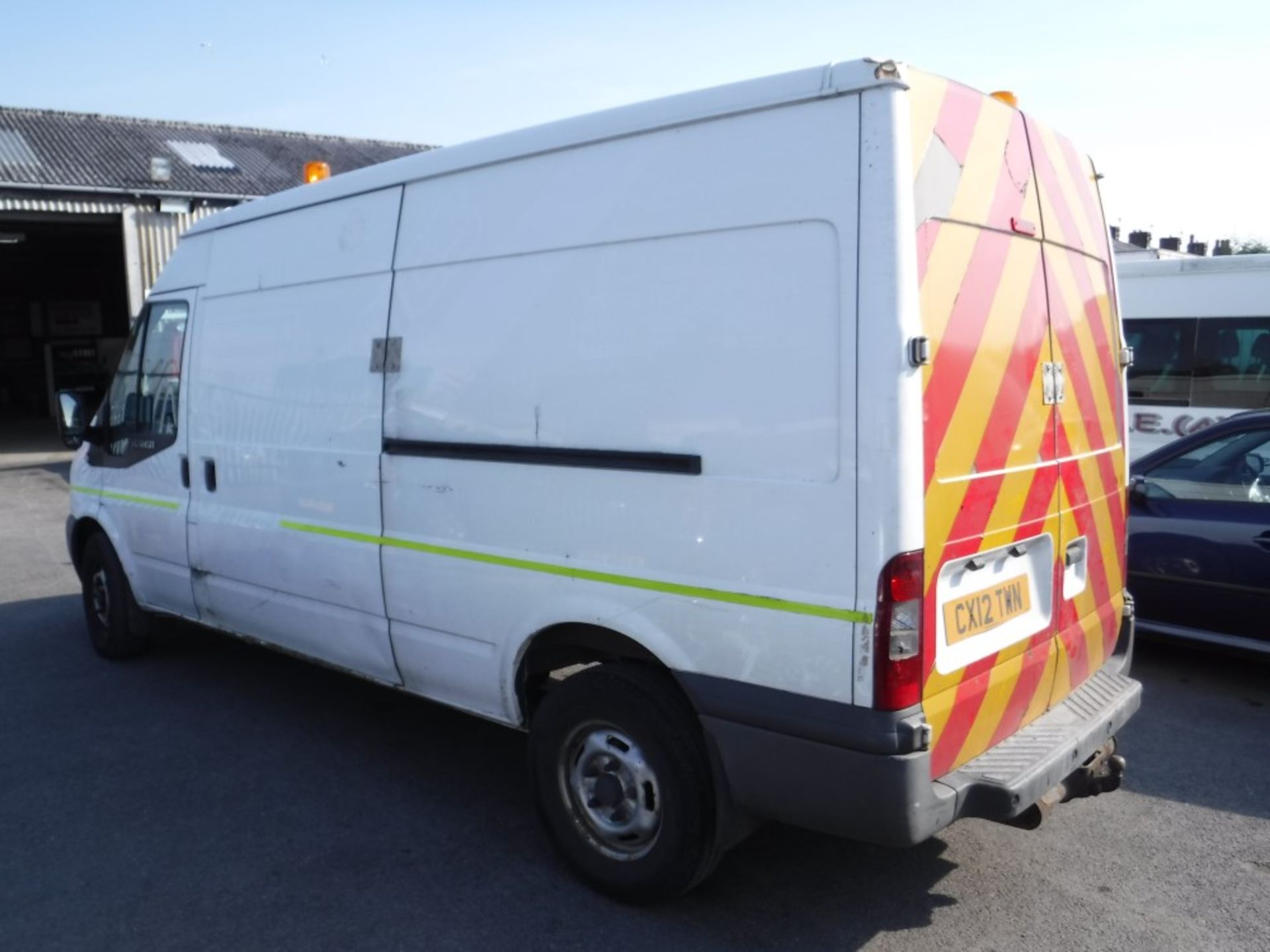 12 reg FORD TRANSIT 125 T350 RWD VAN, 1ST REG 03/12, TEST 09/18, 122902M NOT WARRANTED, V5 HERE, 1 - Image 3 of 5