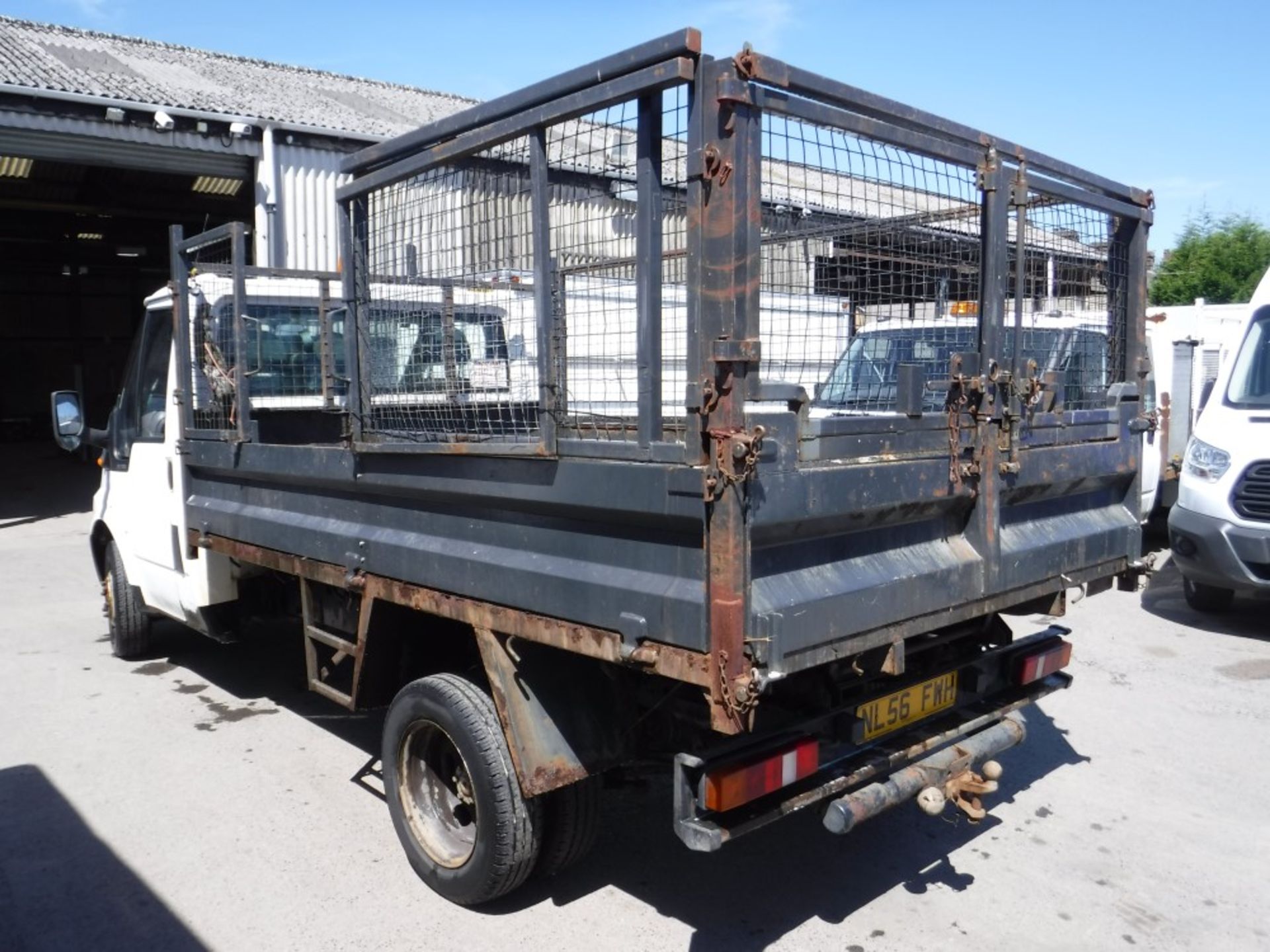 56 reg FORD TRANSIT 350 MWB TD TIPPER (DIRECT COUNCIL) 1ST REG 09/06, 48991M, V5 HERE, 1 FORMER - Bild 3 aus 5