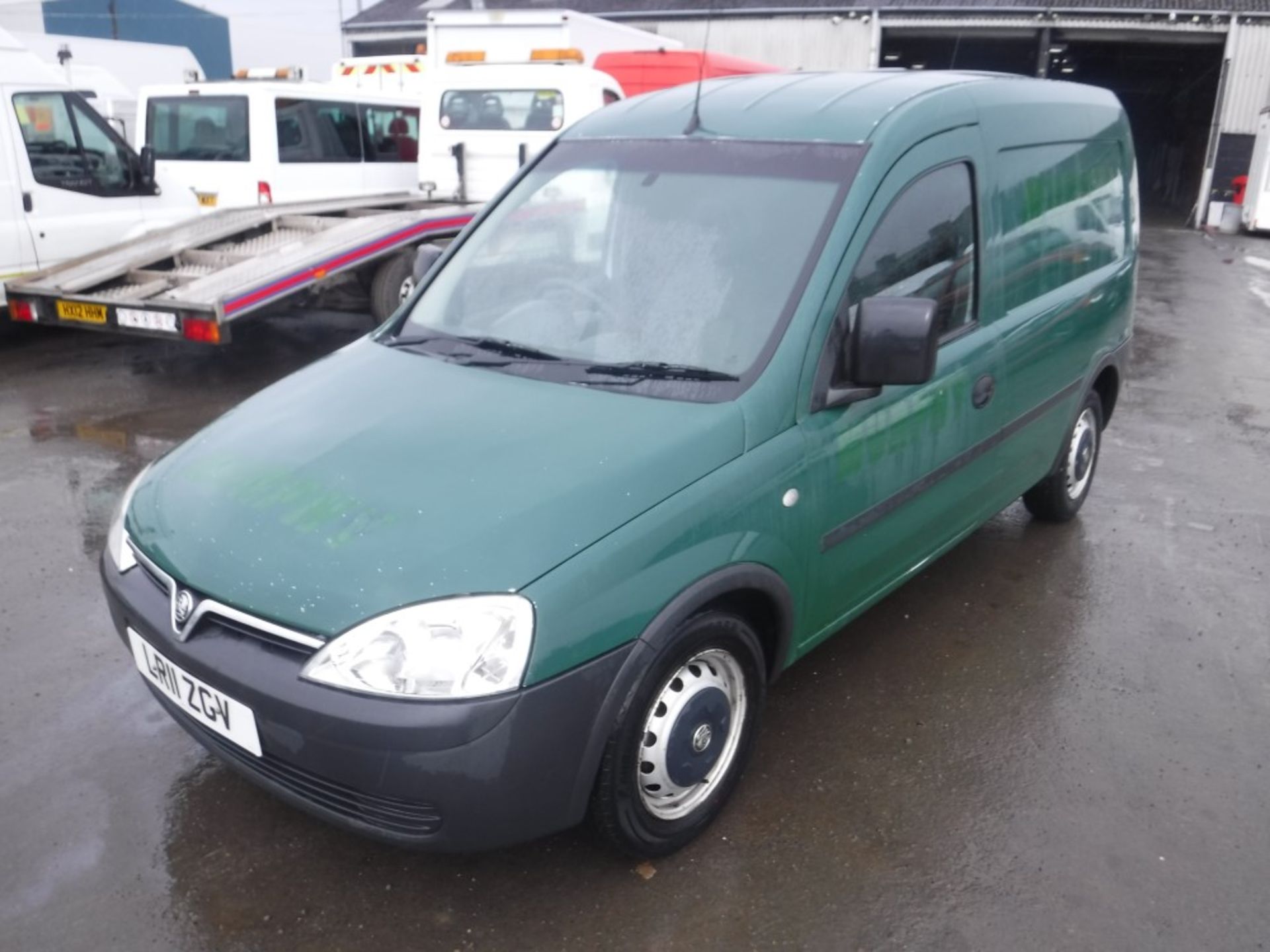 11 reg VAUXHALL COMBO 1700 CDTI VAN, 1ST REG 03/11, TEST 03/19, 143962M WARRANTED, V5 HERE, 1 FORMER - Bild 2 aus 5