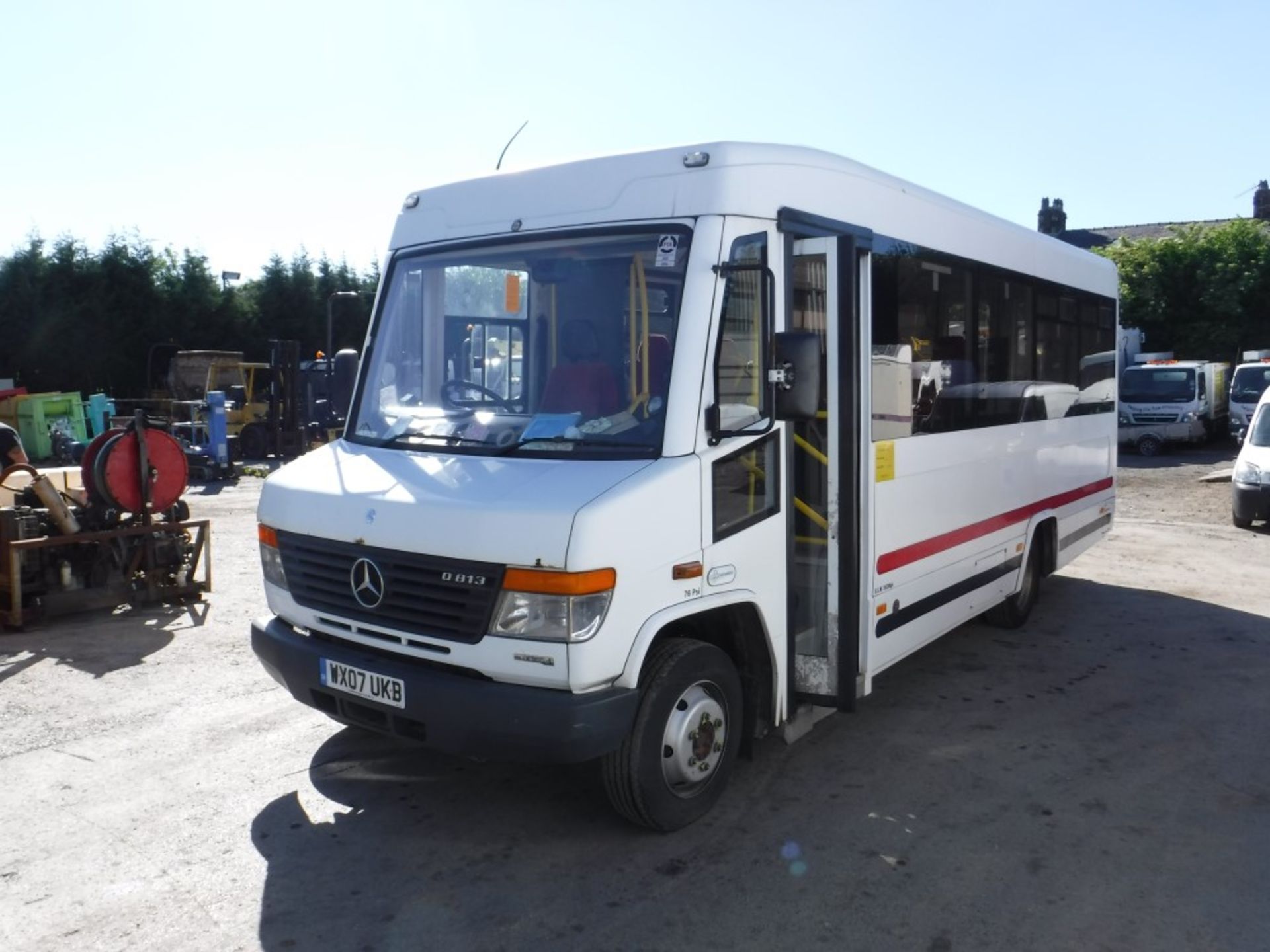 07 reg MERCEDES VARIO 813D LWB BUS (DIRECT COUNCIL) 1ST REG 07/07, TEST 07/18, 245287KM, V5 HERE, - Image 2 of 6