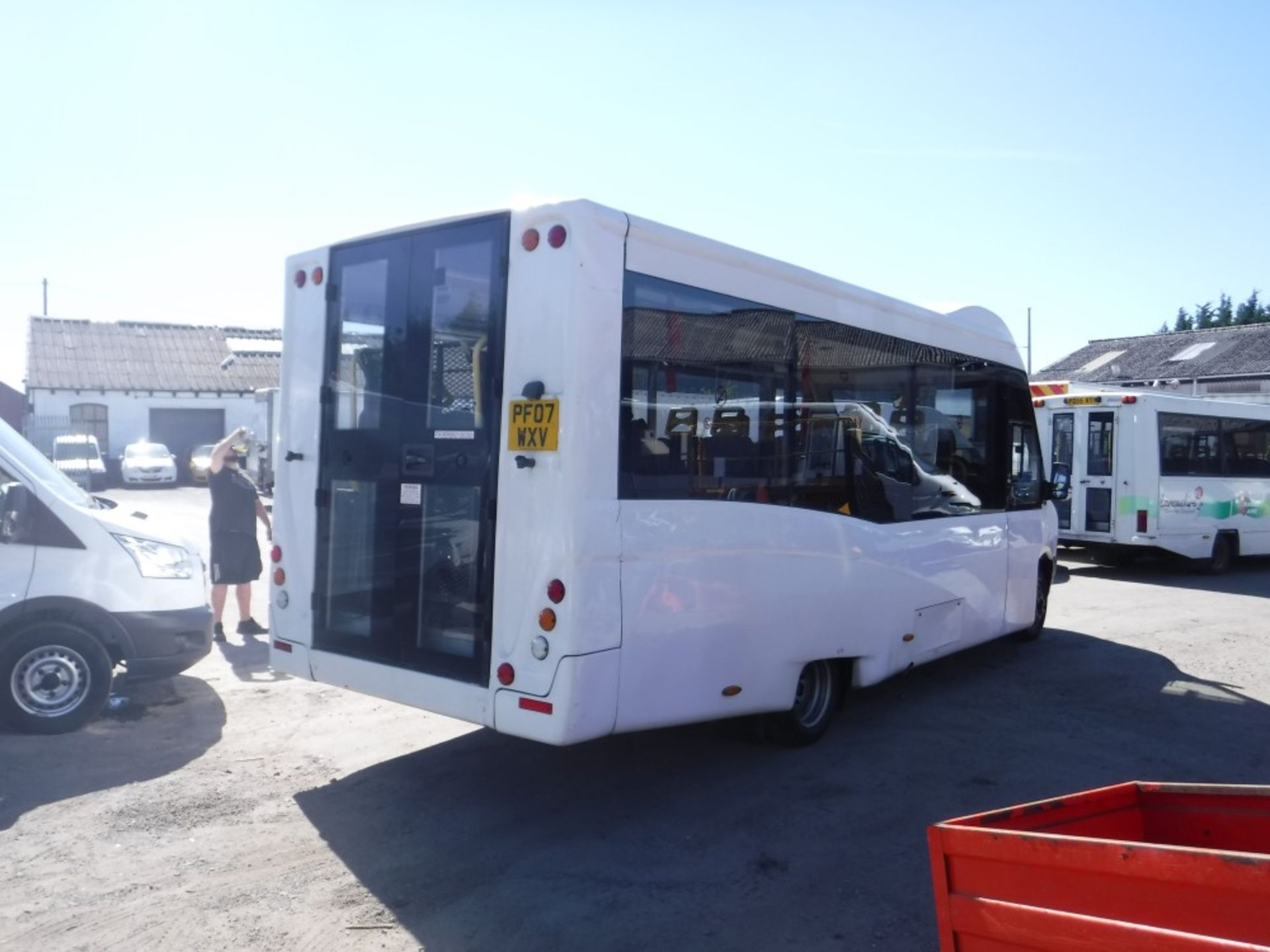 07 reg VW CRAFTER ACCESSIBLE MINIBUS (DIRECT COUNCIL) 1ST REG 08/07, TEST 08/18, 112780M, V5 HERE, 1 - Image 4 of 6