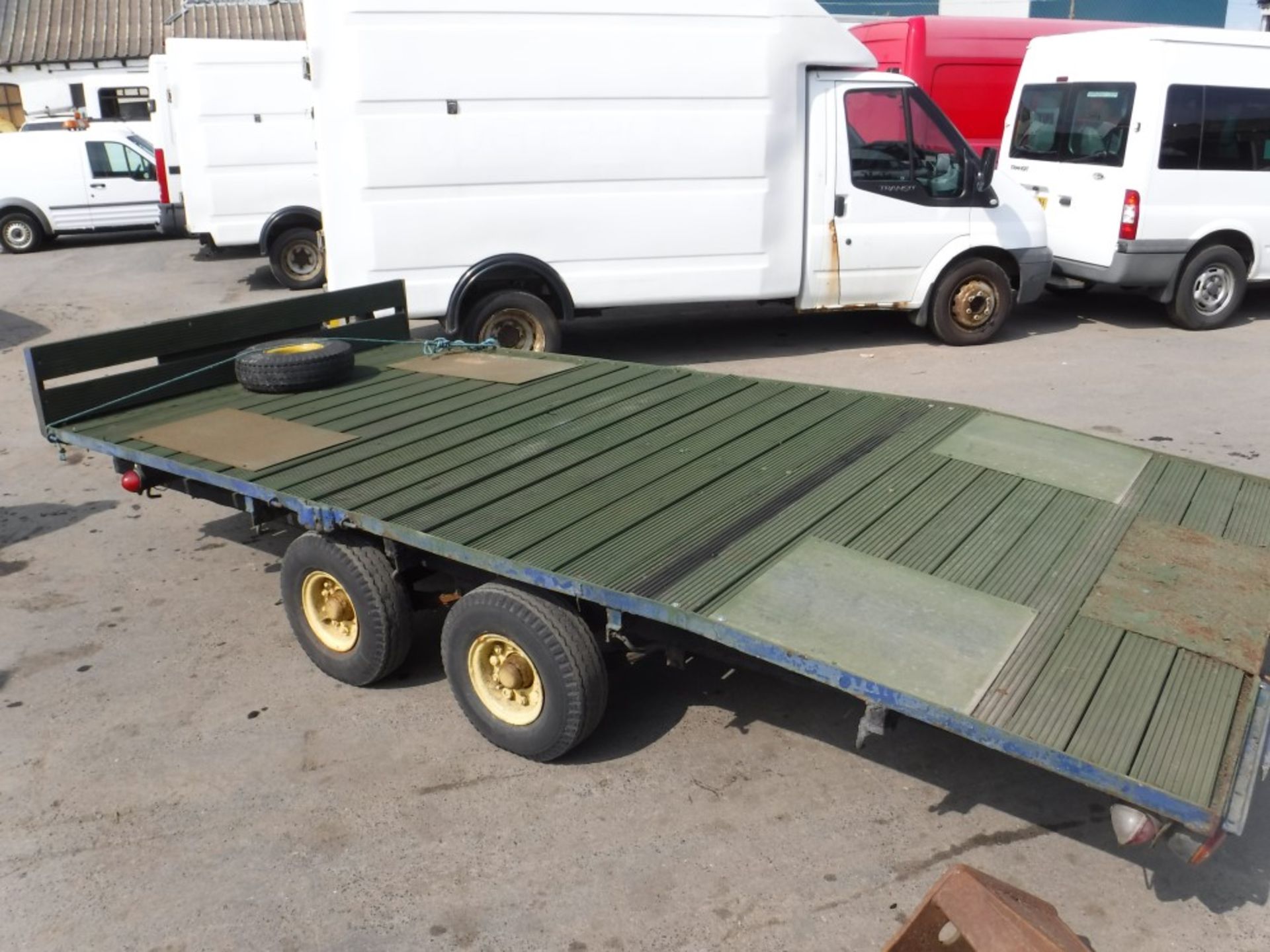 CAR TRANSPORTER TRAILER C/W 2 SPARE WHEELS & RAMPS [NO VAT] - Image 3 of 4