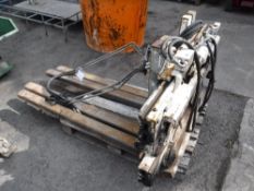 DOUBLE PALLET HYDRAULIC FORKS C/W FORK EXTENSIONS [+ VAT]