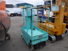 AICHI 3M WHEELED COLUMN LIFT (NO KEYS) [+ VAT]