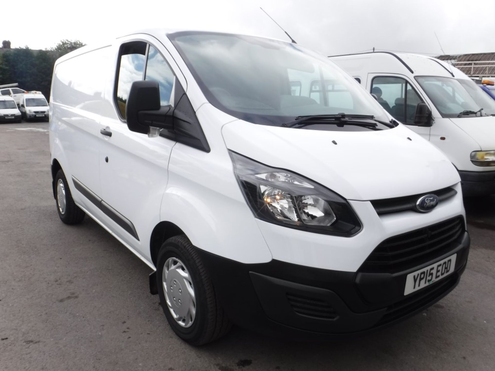 15 reg FORD TRANSIT CUSTOM 270 ECO-TECH VAN, 1ST REG 04/15, TEST 04/19, 71453M, V5 HERE, 1 OWNER