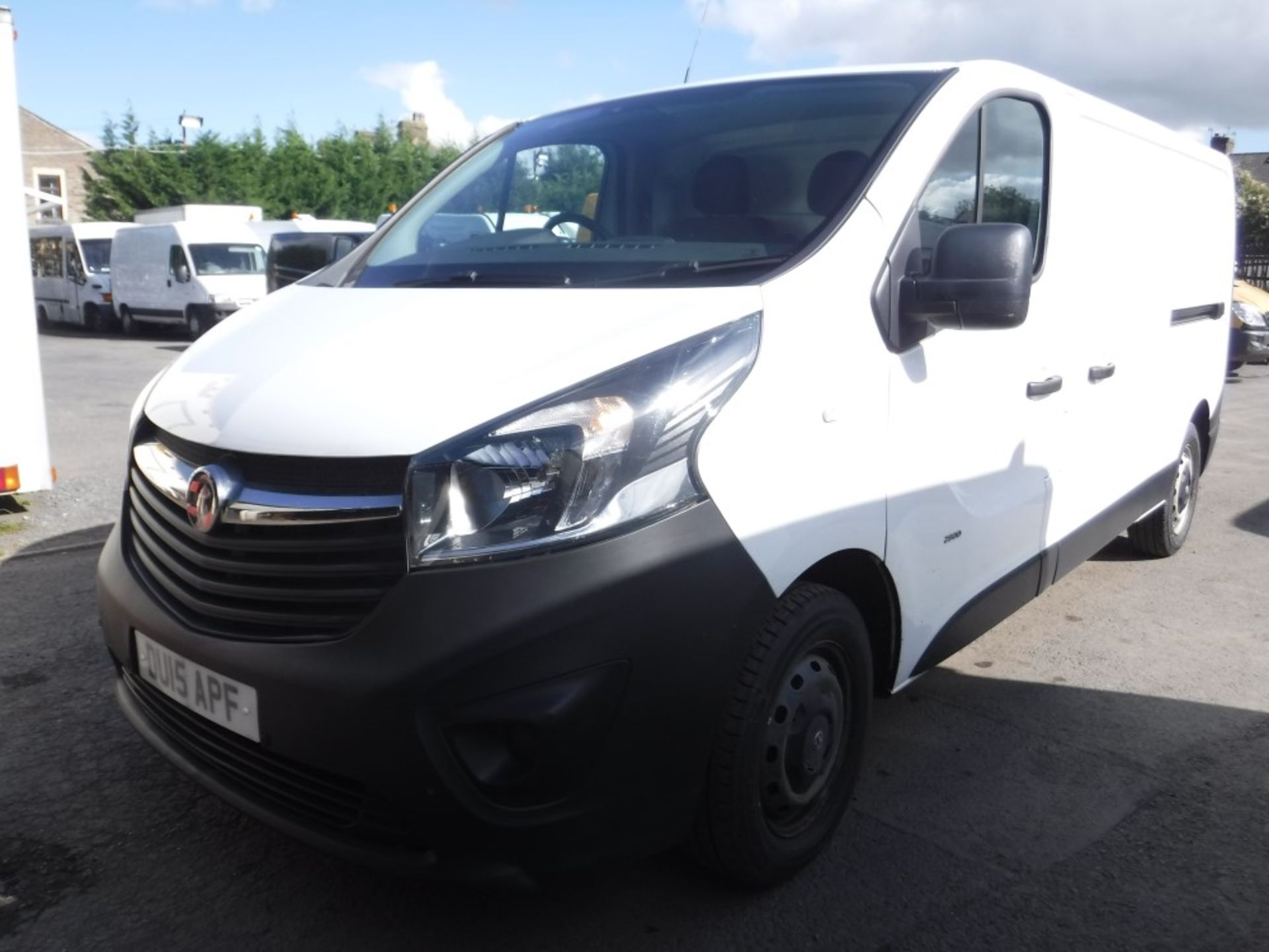 15 reg VAUXHALL VIVARO 2900 CDTI, 1ST REG 05/15, TEST 05/19, 114609M WARRANTED, V5 HERE, 1 OWNER - Image 2 of 5