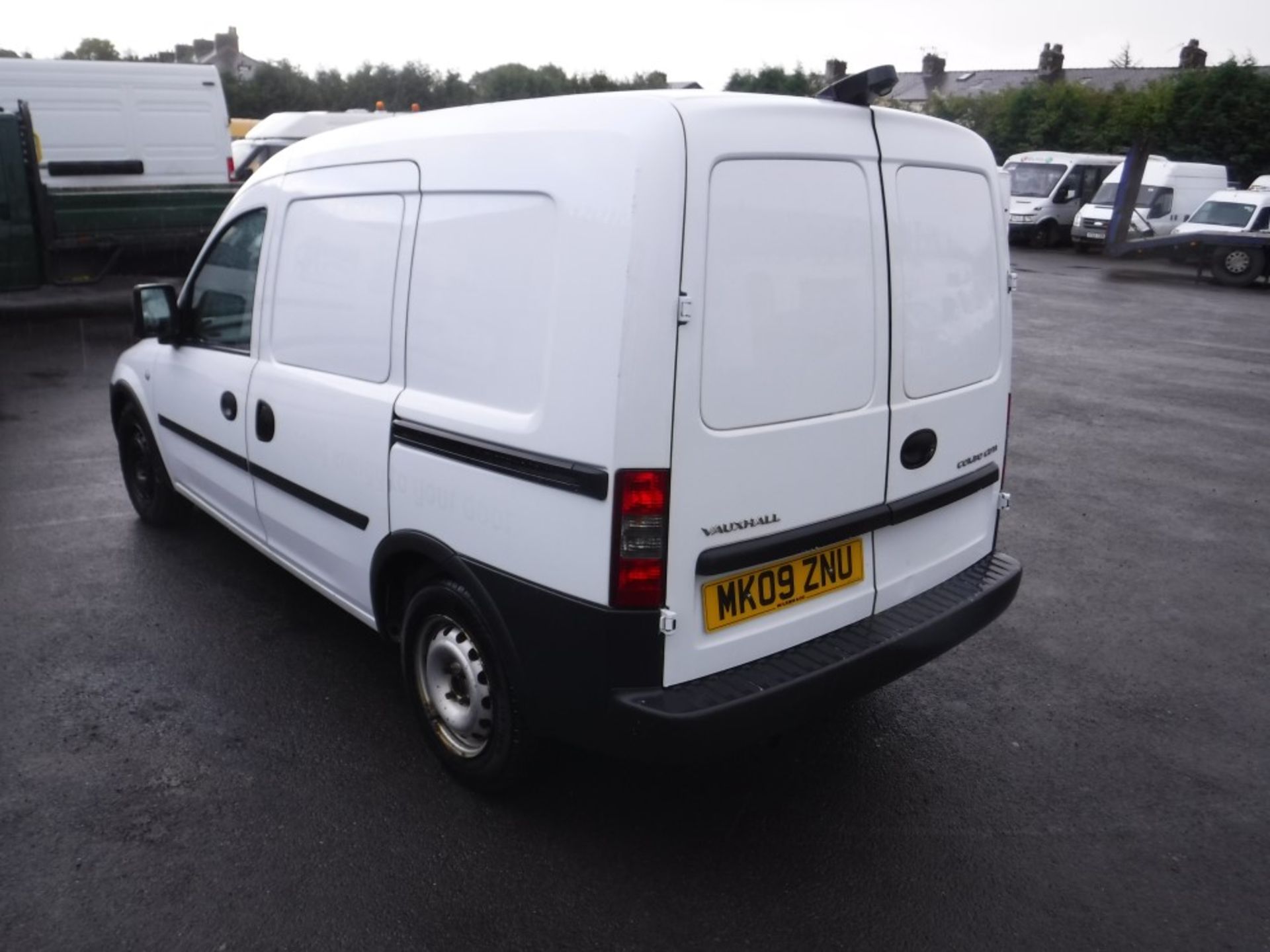 09 reg VAUXHALL COMBO 1700 CDTI VAN (DIRECT ELECTRICITY NW) 1ST REG 07/09, TEST 05/19, 104566M, V5 - Image 3 of 5